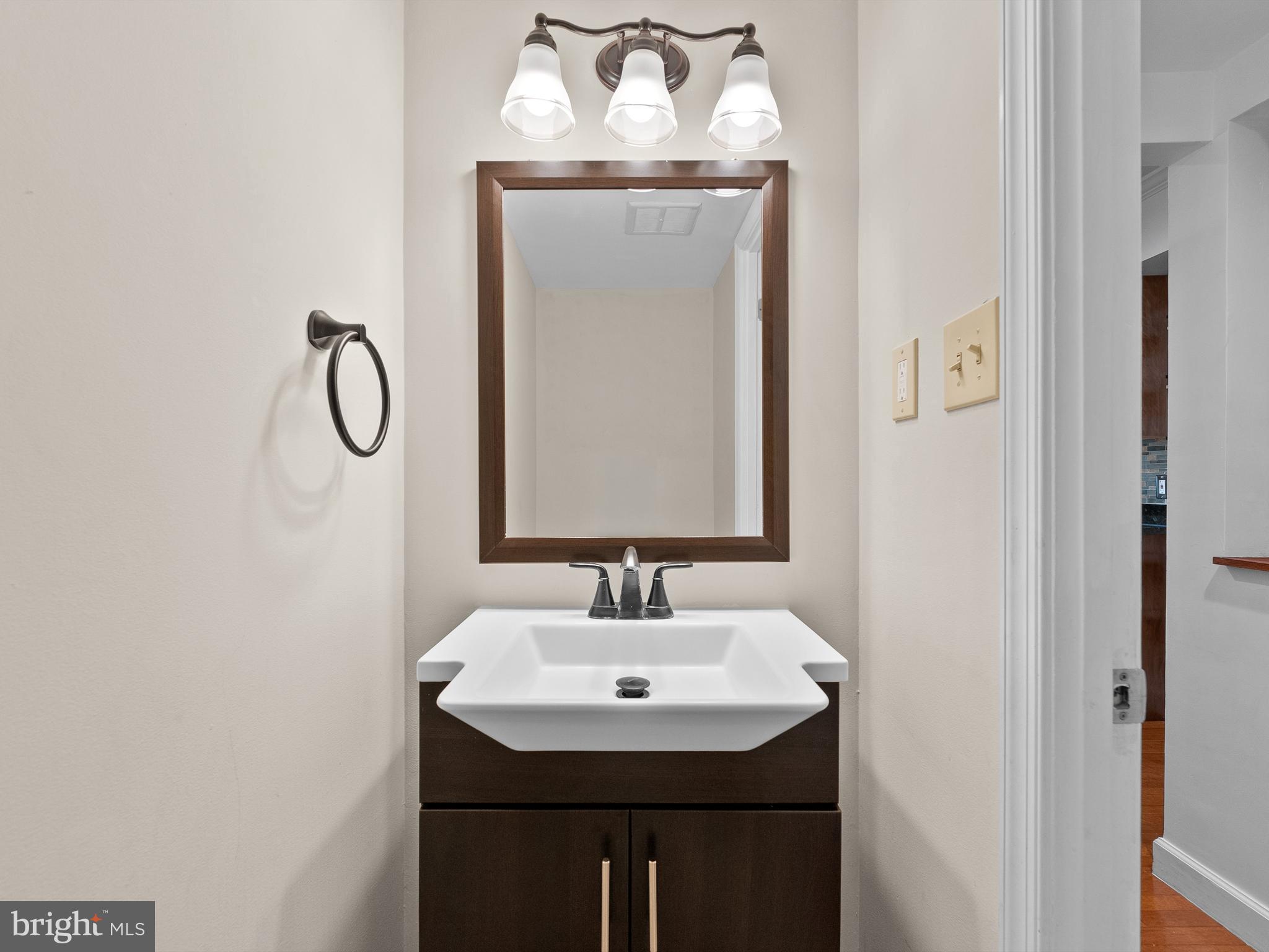 RESTON - Residential Lease