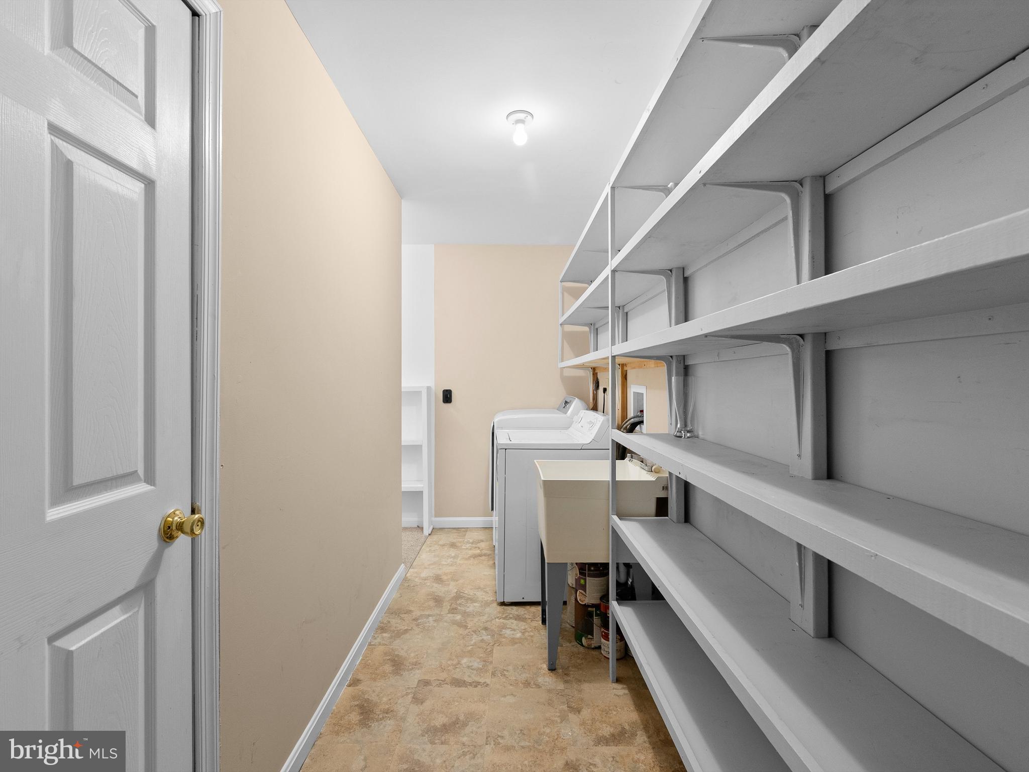 RESTON - Residential Lease