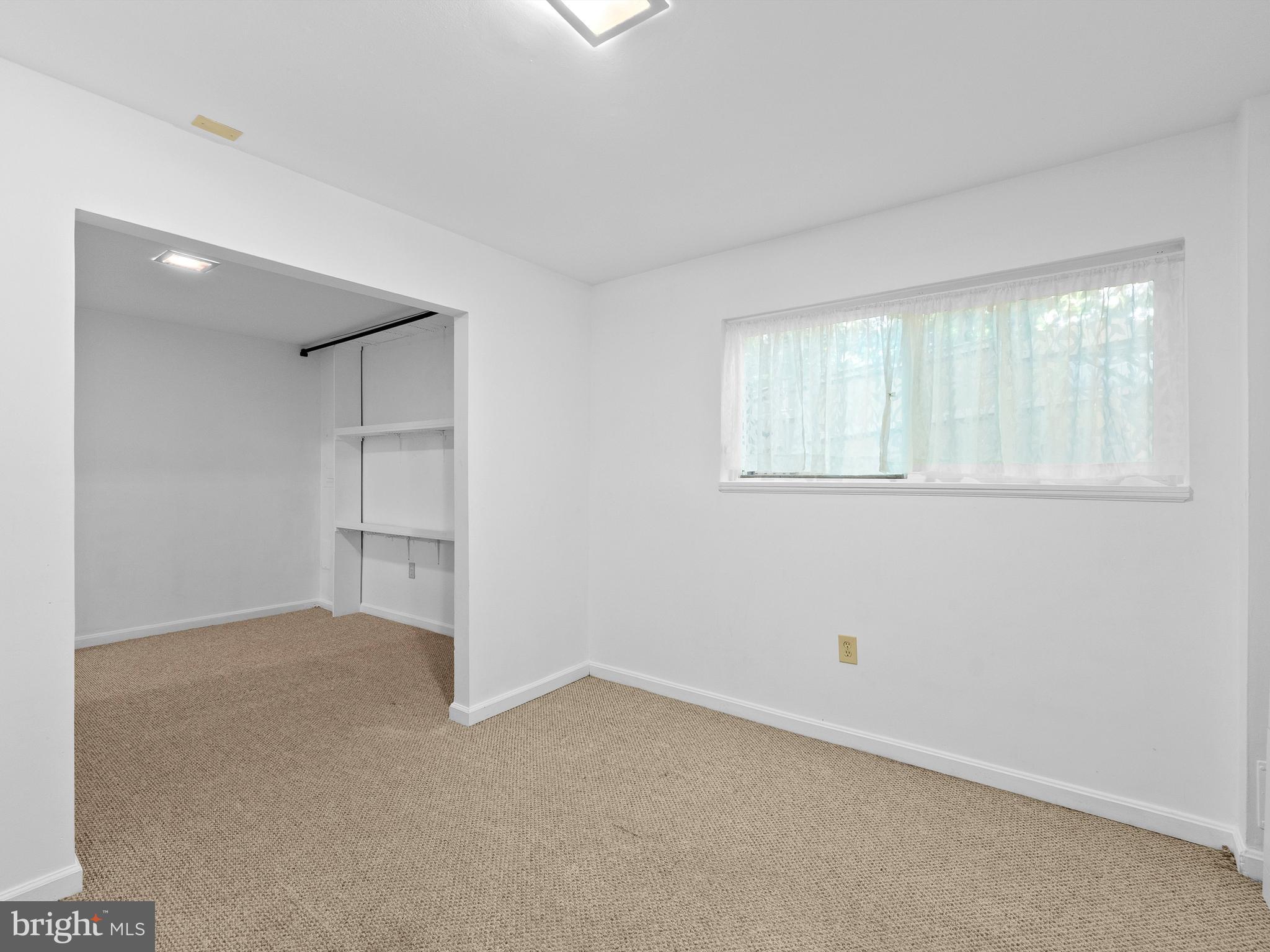 RESTON - Residential Lease