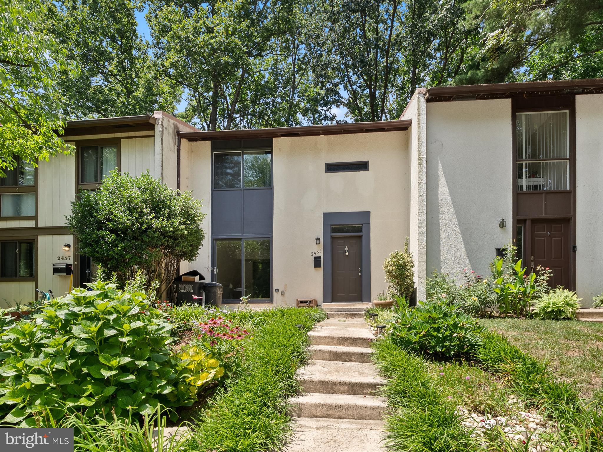 RESTON - Residential Lease