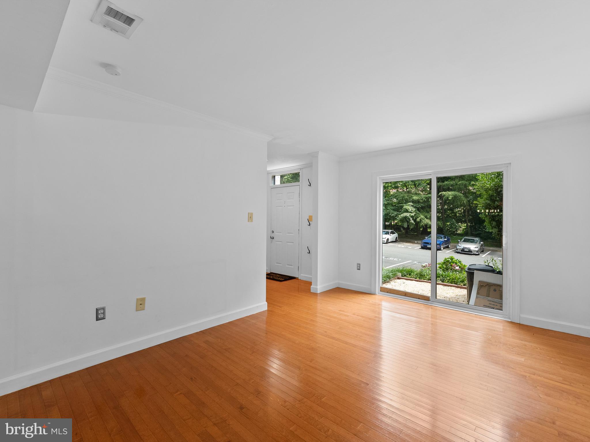 RESTON - Residential Lease