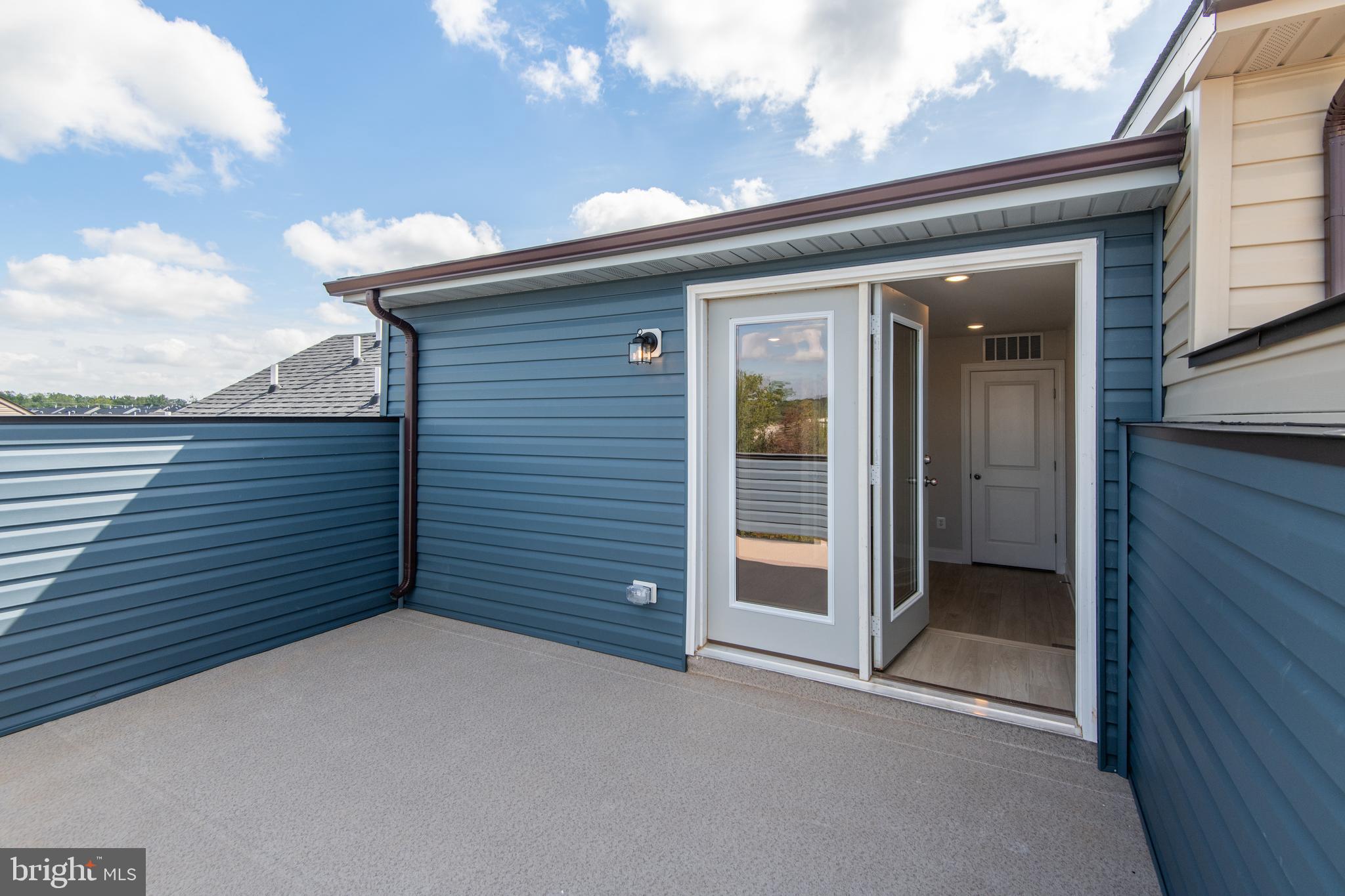 VISTA GARDENS - Residential