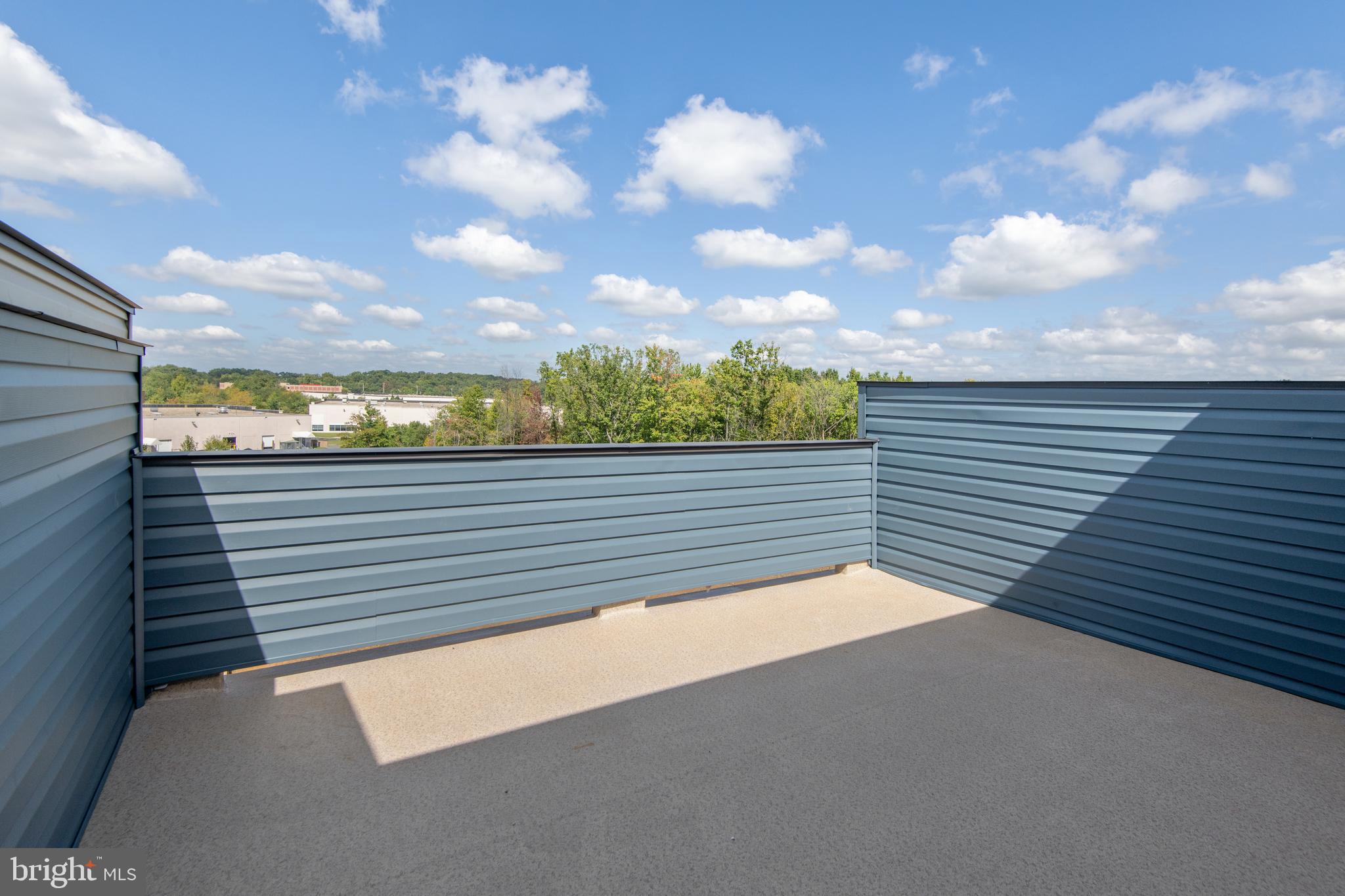 VISTA GARDENS - Residential