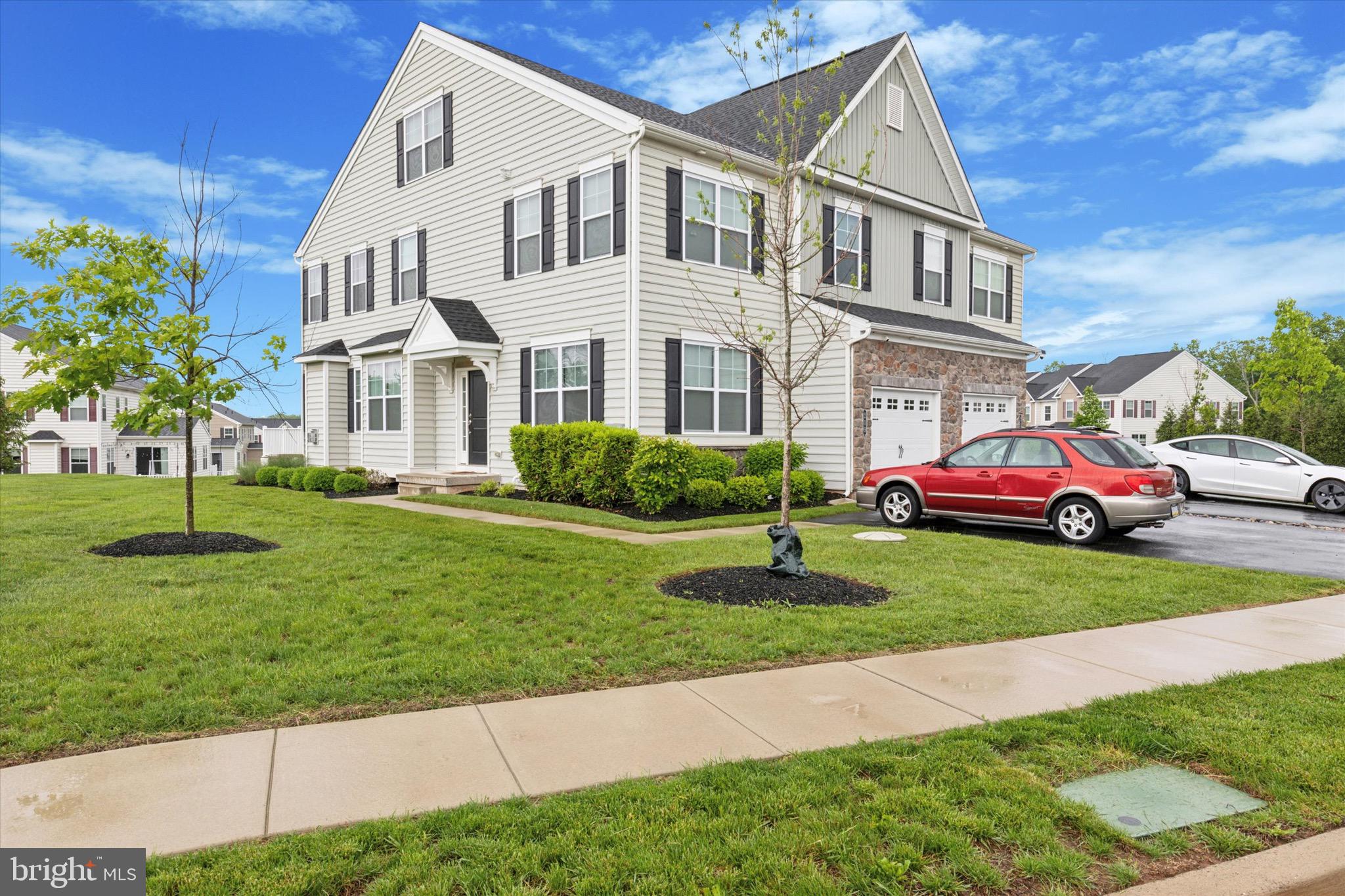Modern comfort meets convenience in this spacious fully furnished 3-bedroom, 2.5-bath townhome located in the desirable Hillstone Community. Step inside to an open-concept layout with hardwood flooring, high ceilings, and abundant natural light. The kitchen features granite countertops, stainless steel appliances, and a large island perfect for entertaining.
Upstairs, the primary suite offers a walk-in closet, office, and a private bath with dual vanities and a soaking tub. Two additional bedrooms, a full hall bath, and laundry complete the second level. Also with bonus loft on the third floor!
Enjoy a private patio, attached garage, and low-maintenance living just minutes from parks, schools, and Souderton’s charming downtown. Easy access to Routes 113 and 309 makes commuting a breeze.
Available for immediate occupancy—schedule your showing today!
