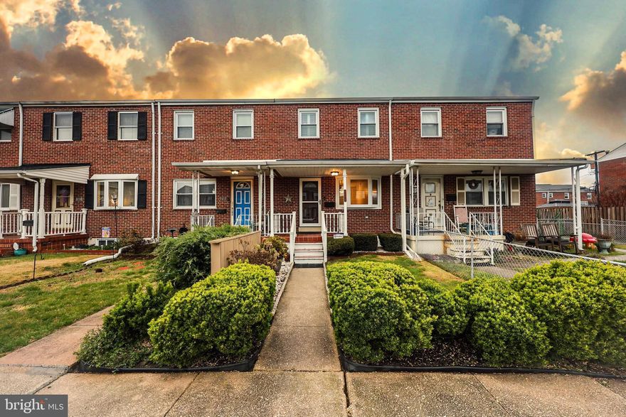 When you open the door to this charming three-bedroom, two-bathroom house you will see that it has been beautifully maintained.  The property features an inviting open floor plan, perfect for entertaining family and friends.  The interior has been freshly painted, giving the home a clean and inviting atmosphere.   Transform the living space with the surprise of hardwood floors hiding underneath the carpet, patiently awaiting revival!  The roof and HVAC are 2.5 years old, windows were replaced three years ago and sump pump with battery back up four years old.  Off of the kitchen is a composite deck, perfect for enjoying a cup of coffee or glass of wine.  There are two ring doorbell cameras and a security system.  

Conveniently located near schools, shopping, and dining, this home offers both comfort and convenience. Bear Creek Park is located one block away and offers a great space for the kids to play, walking the dog and good fishing spots!   Don't miss the opportunity to make this your dream home! Schedule a showing today.