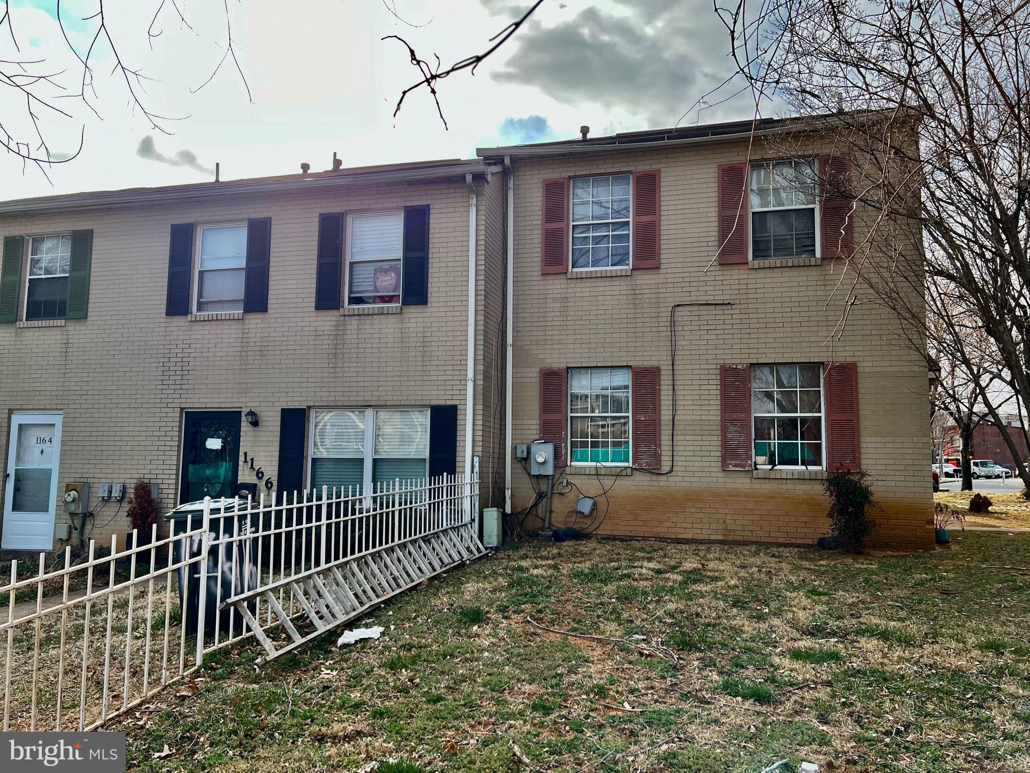 1168 1ST STREET NW