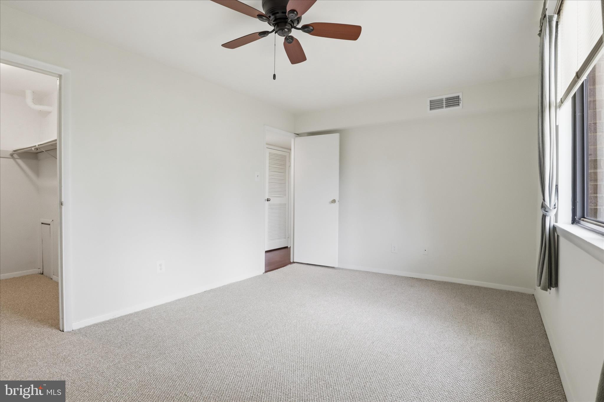 SAXONY SQUARE - Residential