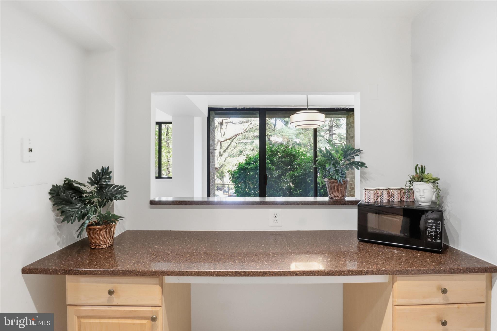 SAXONY SQUARE - Residential