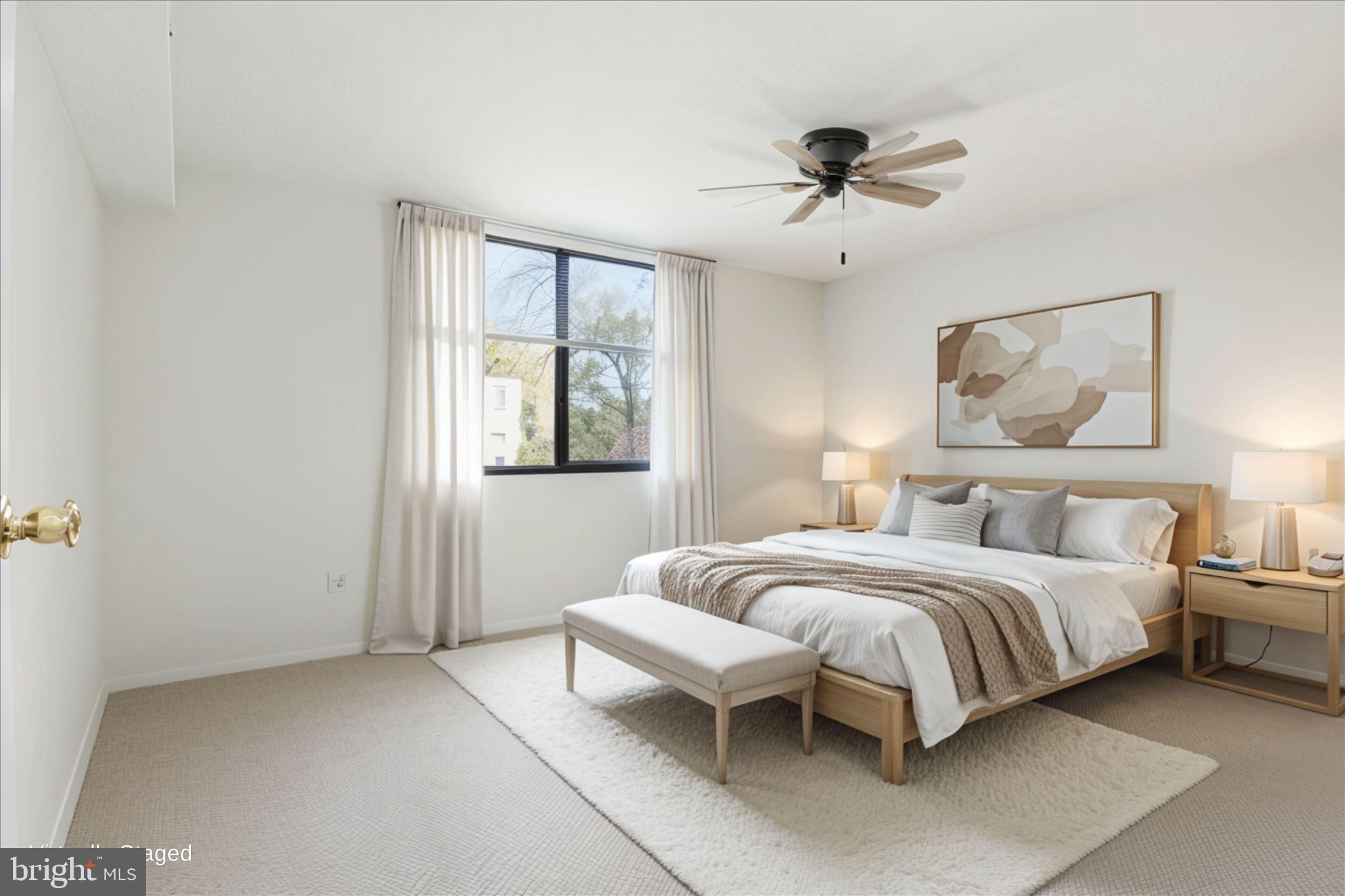 SAXONY SQUARE - Residential