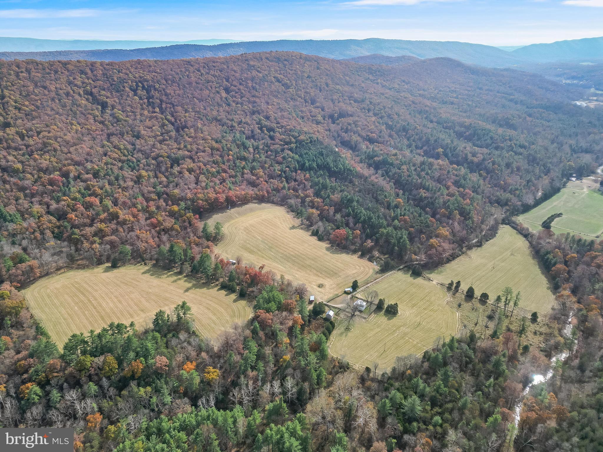 RUNIONS CREEK - Residential