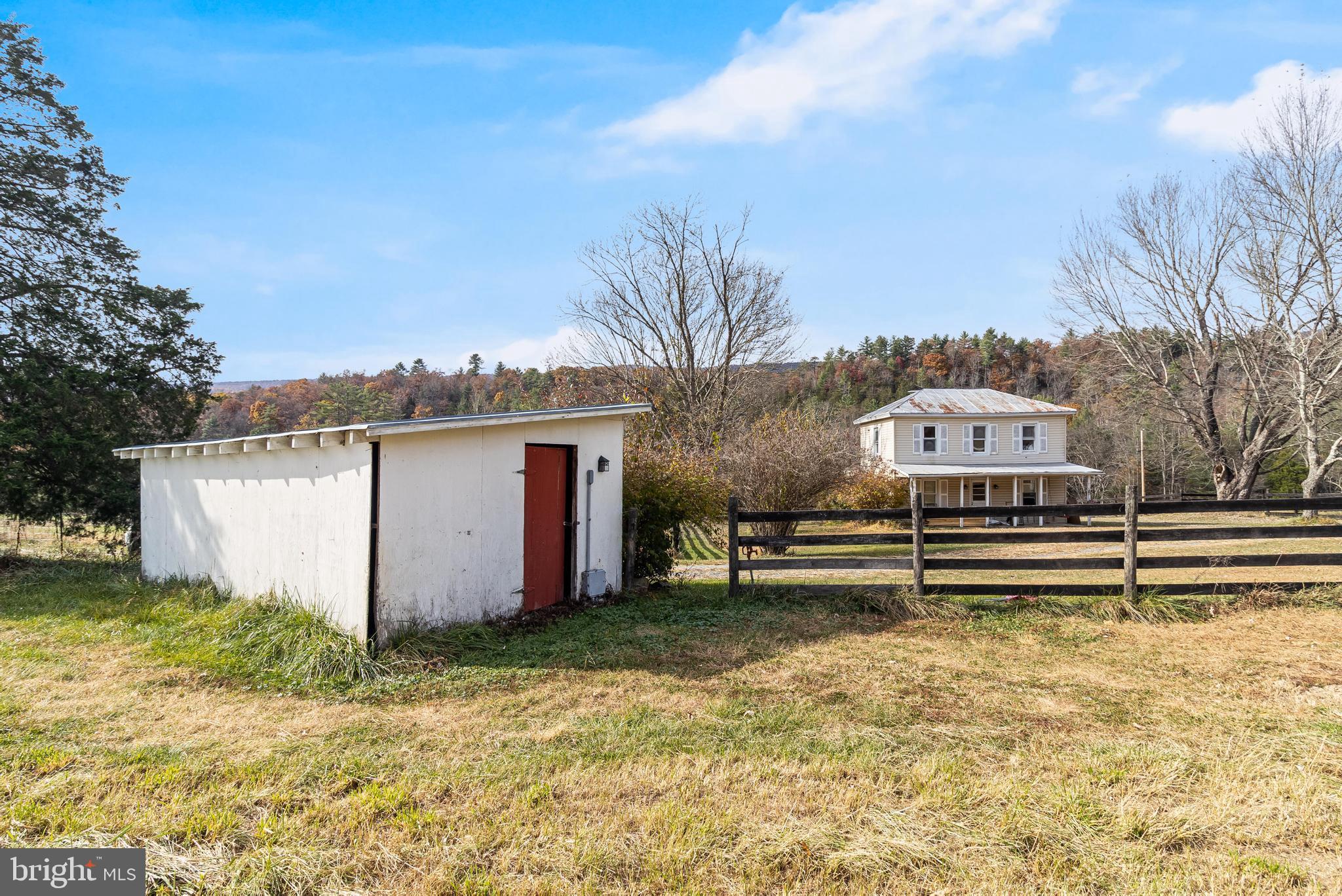 RUNIONS CREEK - Residential