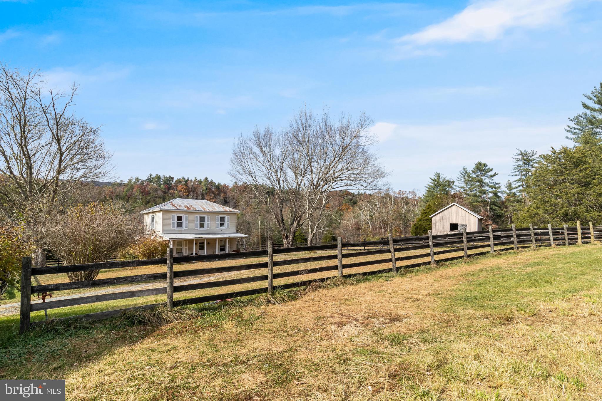 RUNIONS CREEK - Residential
