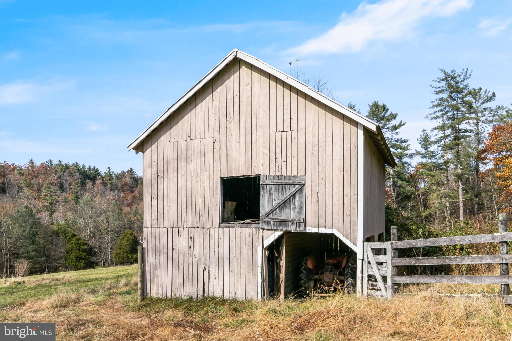 RUNIONS CREEK - Residential