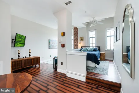315 New Street Unit 611, Philadelphia, PA MLS: PAPH2481656
