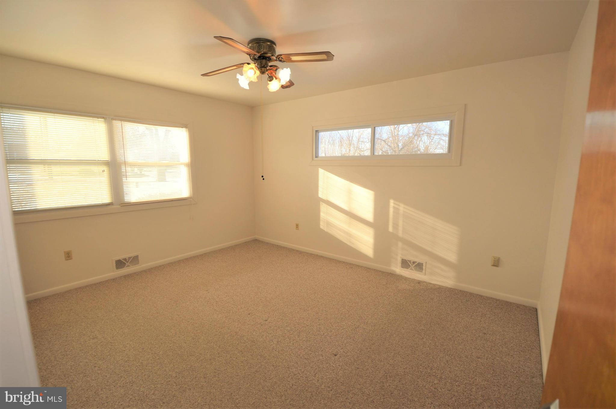 CNGS APT AND SHEND COMS - Residential
