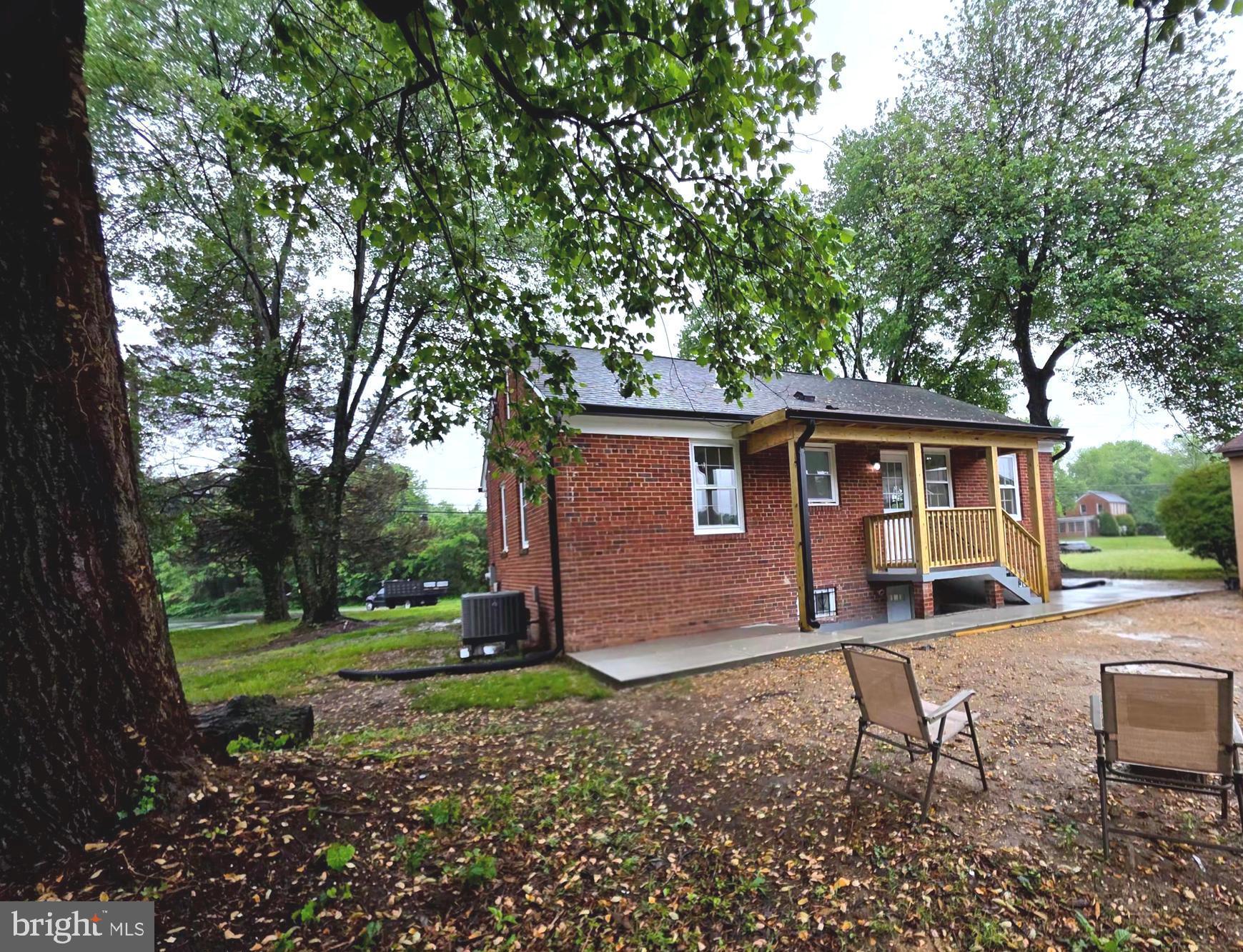FORT WASHINGTON - Residential