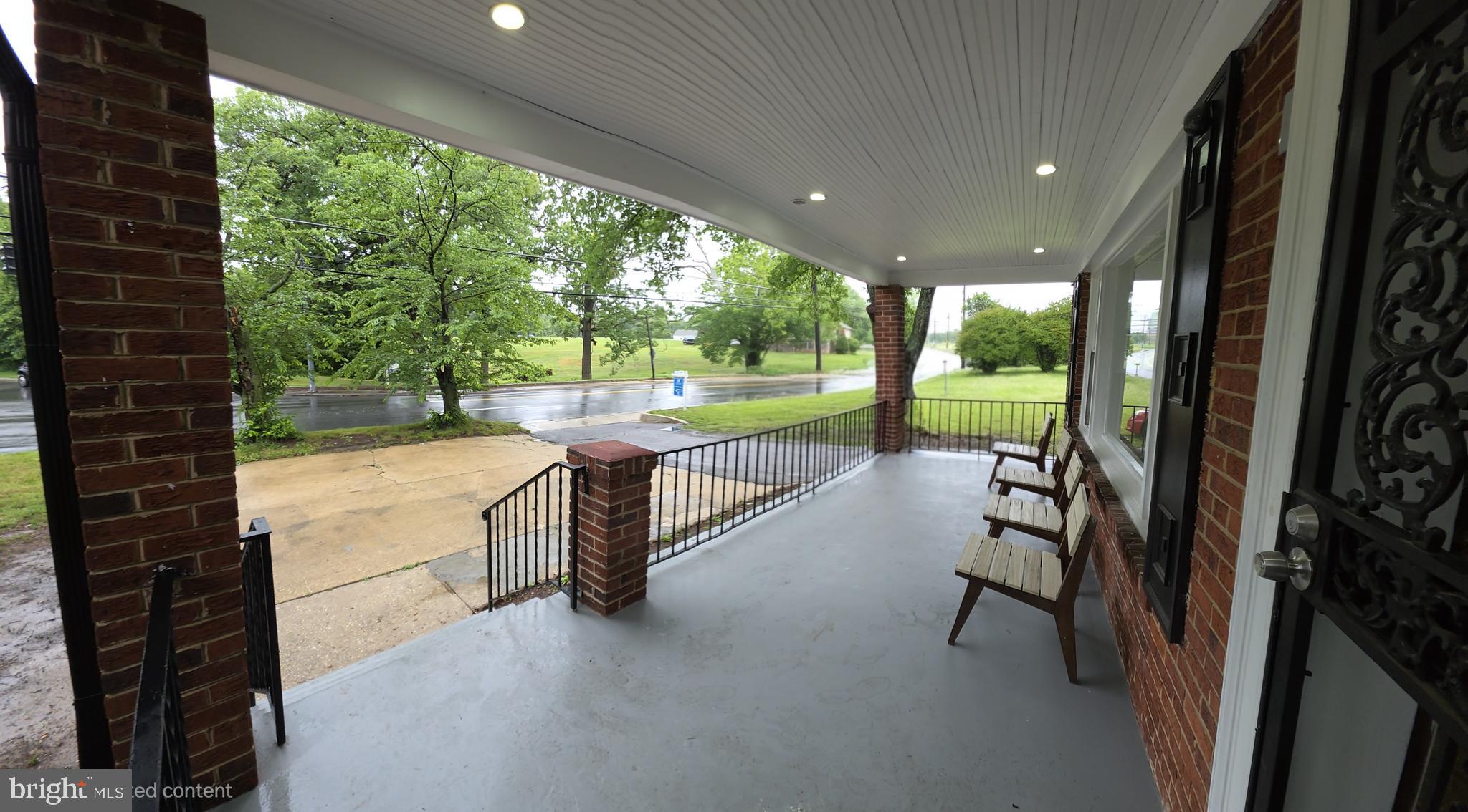 FORT WASHINGTON - Residential