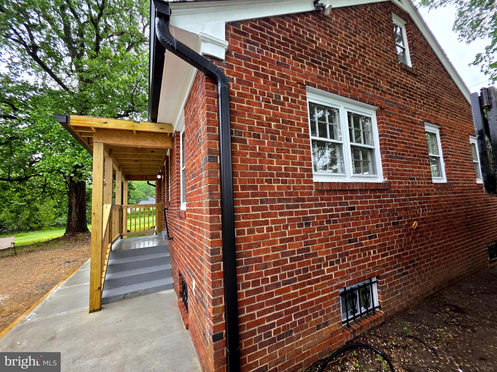 FORT WASHINGTON - Residential