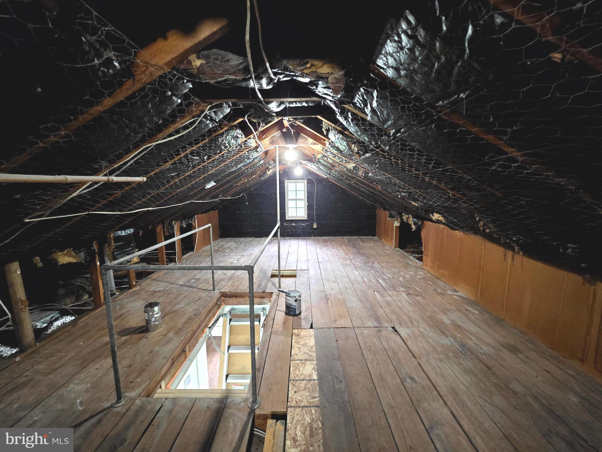 FORT WASHINGTON - Residential