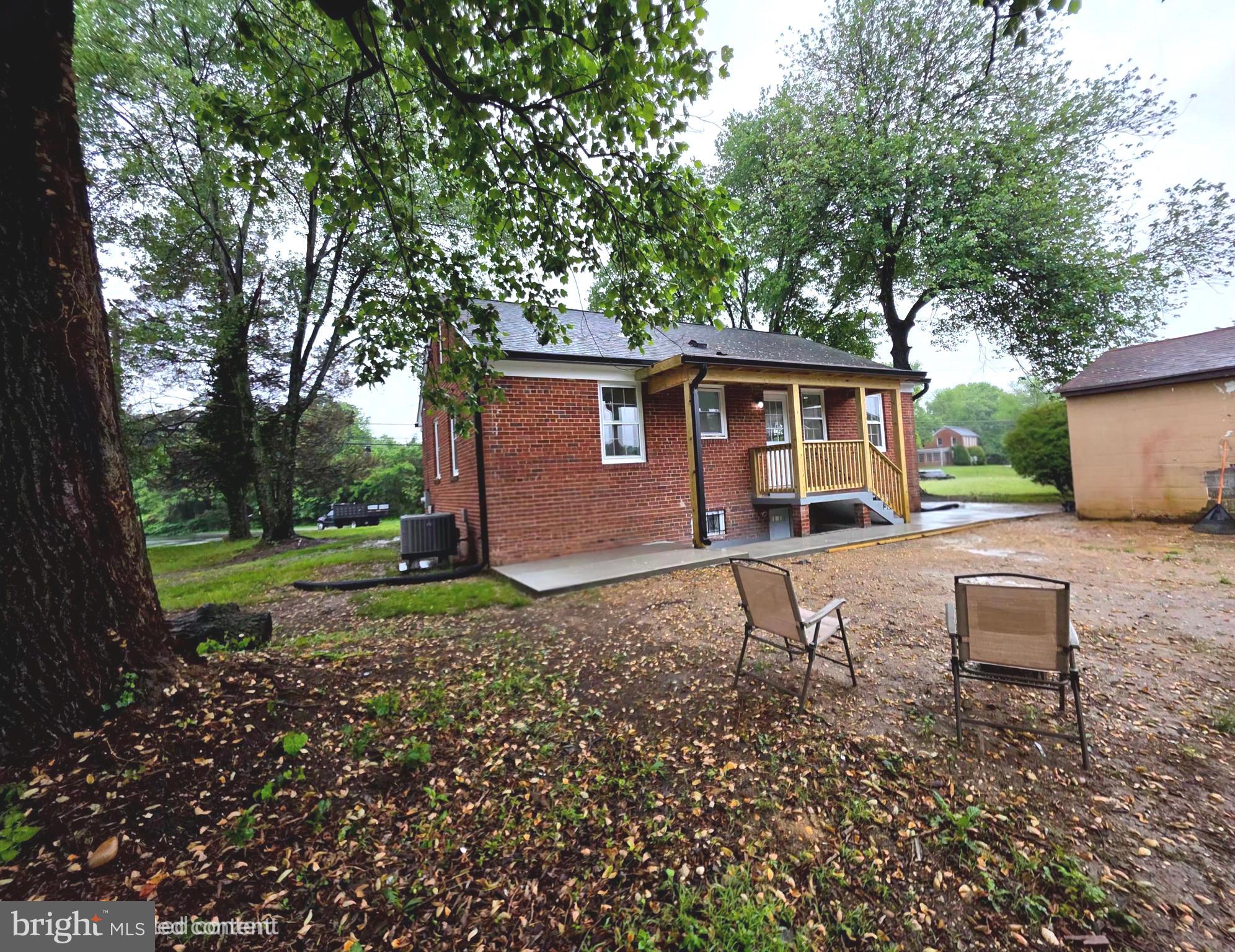 FORT WASHINGTON - Residential