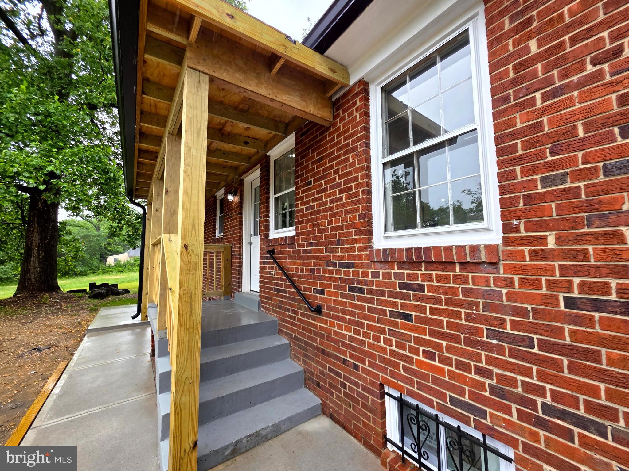 FORT WASHINGTON - Residential