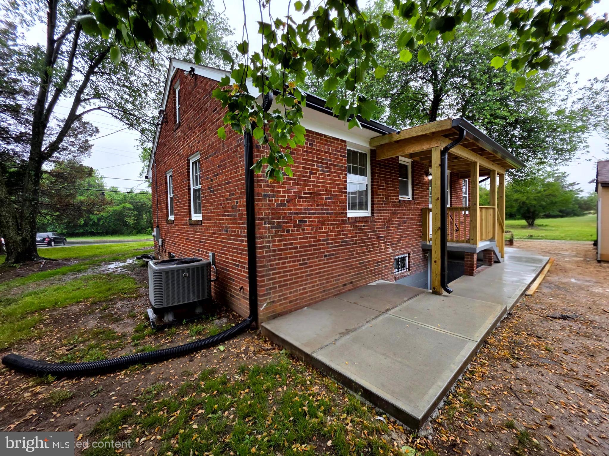 FORT WASHINGTON - Residential