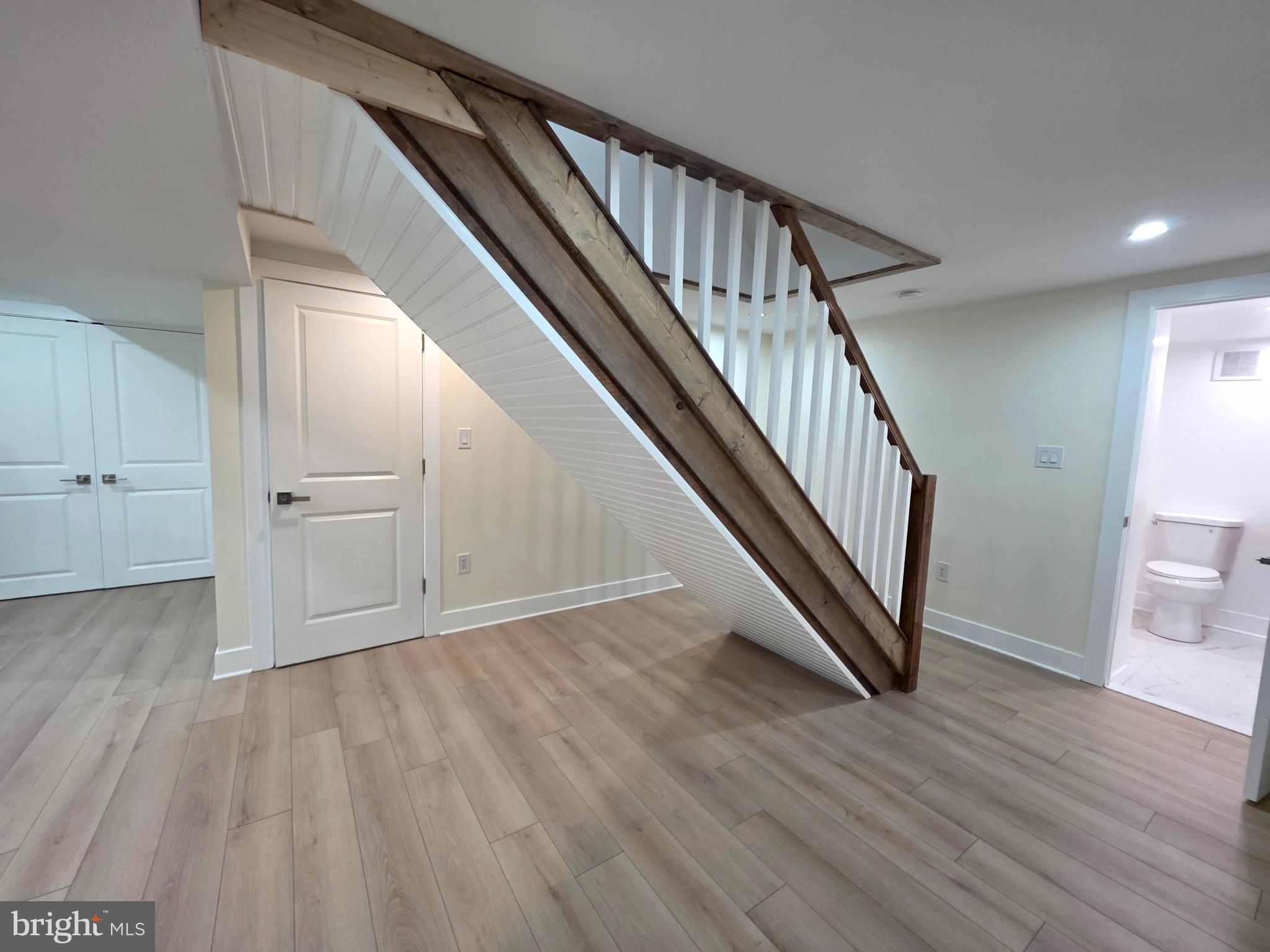 FORT WASHINGTON - Residential