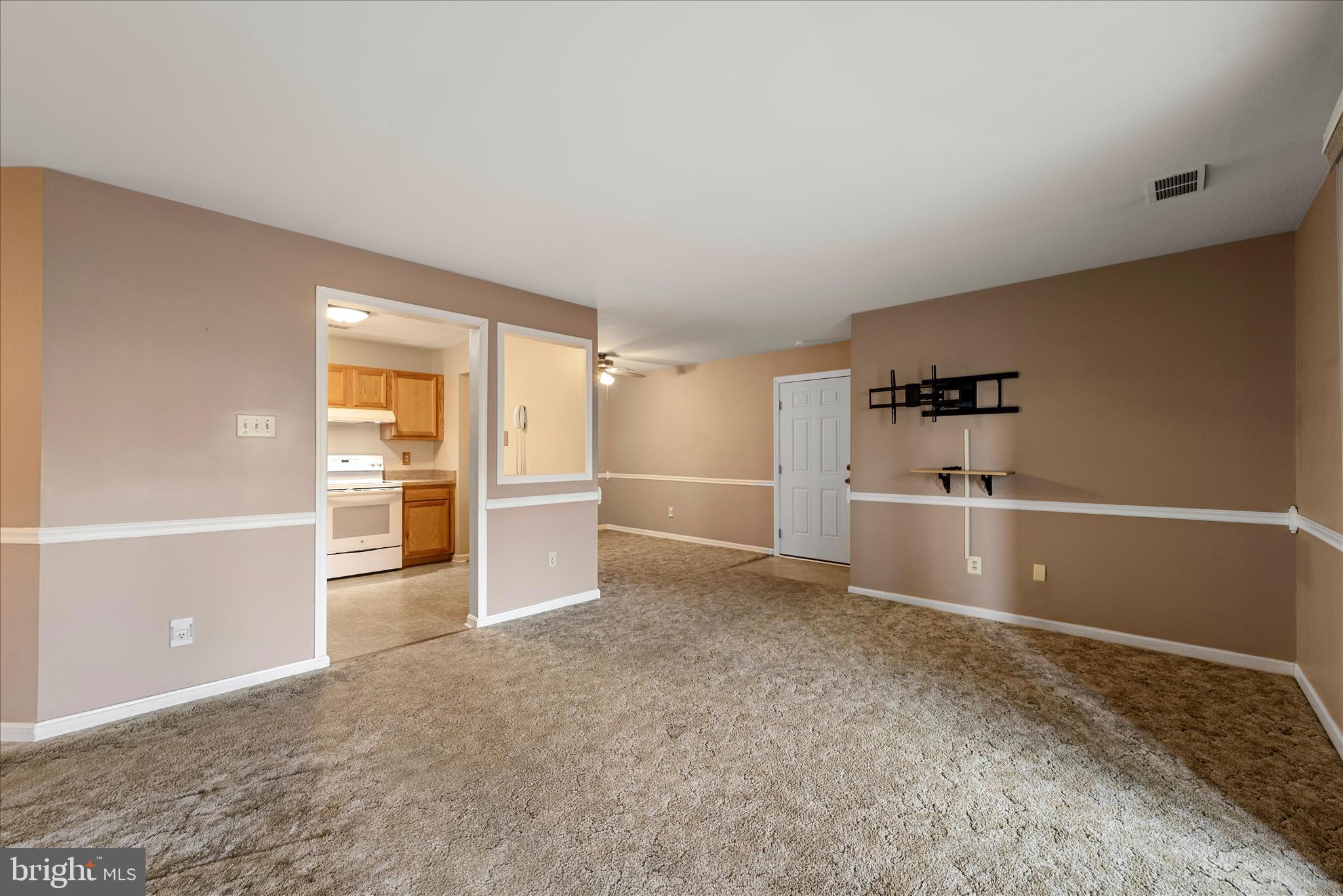 TIMBERLAKE TERRACE - Residential