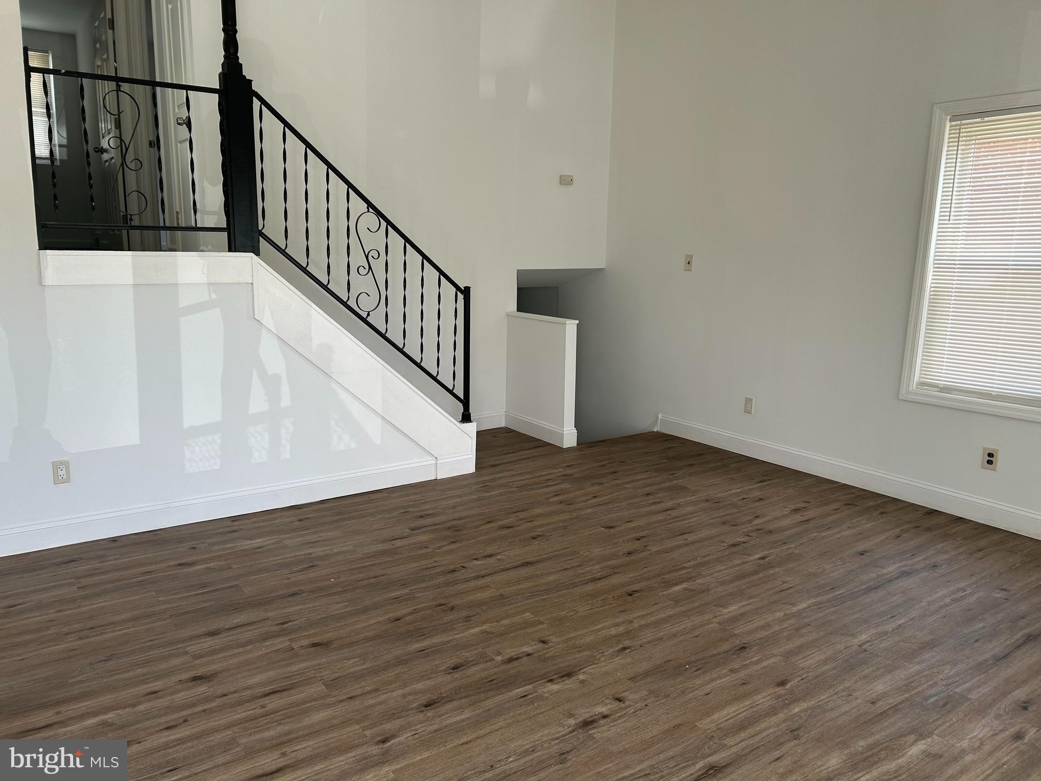 126 FRONEFIELD AVENUE