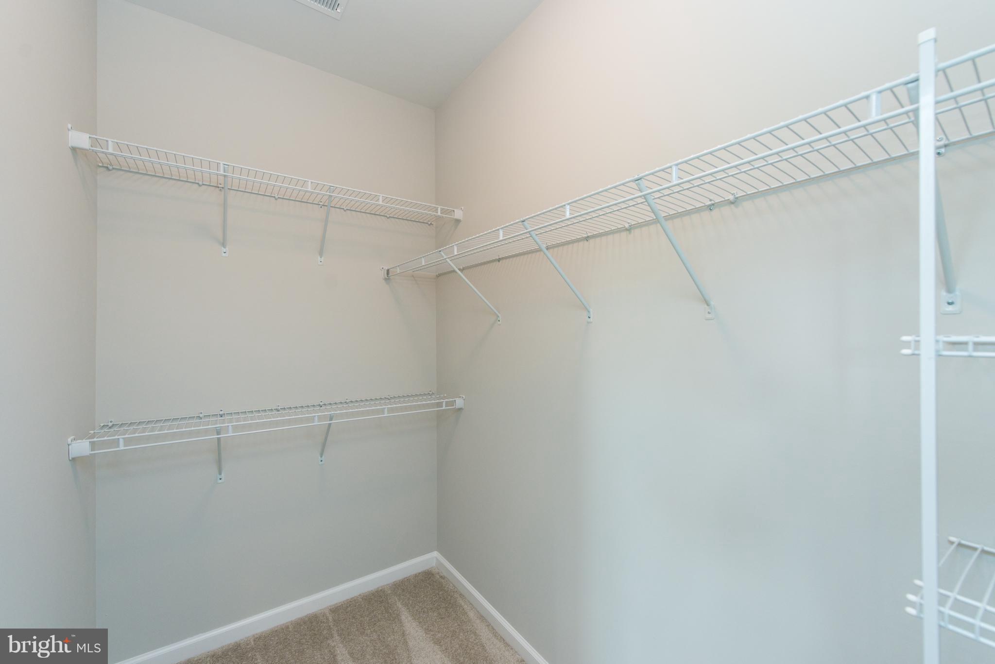 THE TOWNES AT BYNUM RUN - Residential