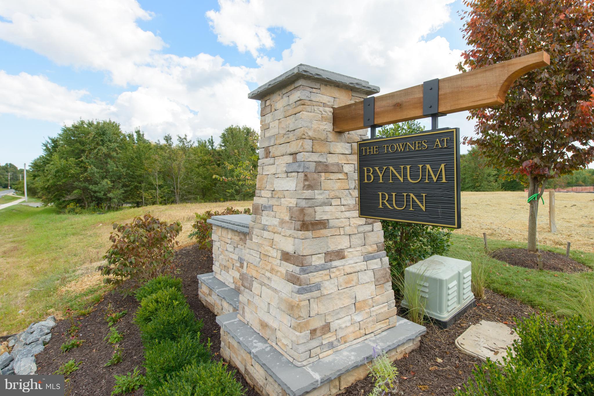 THE TOWNES AT BYNUM RUN - Residential