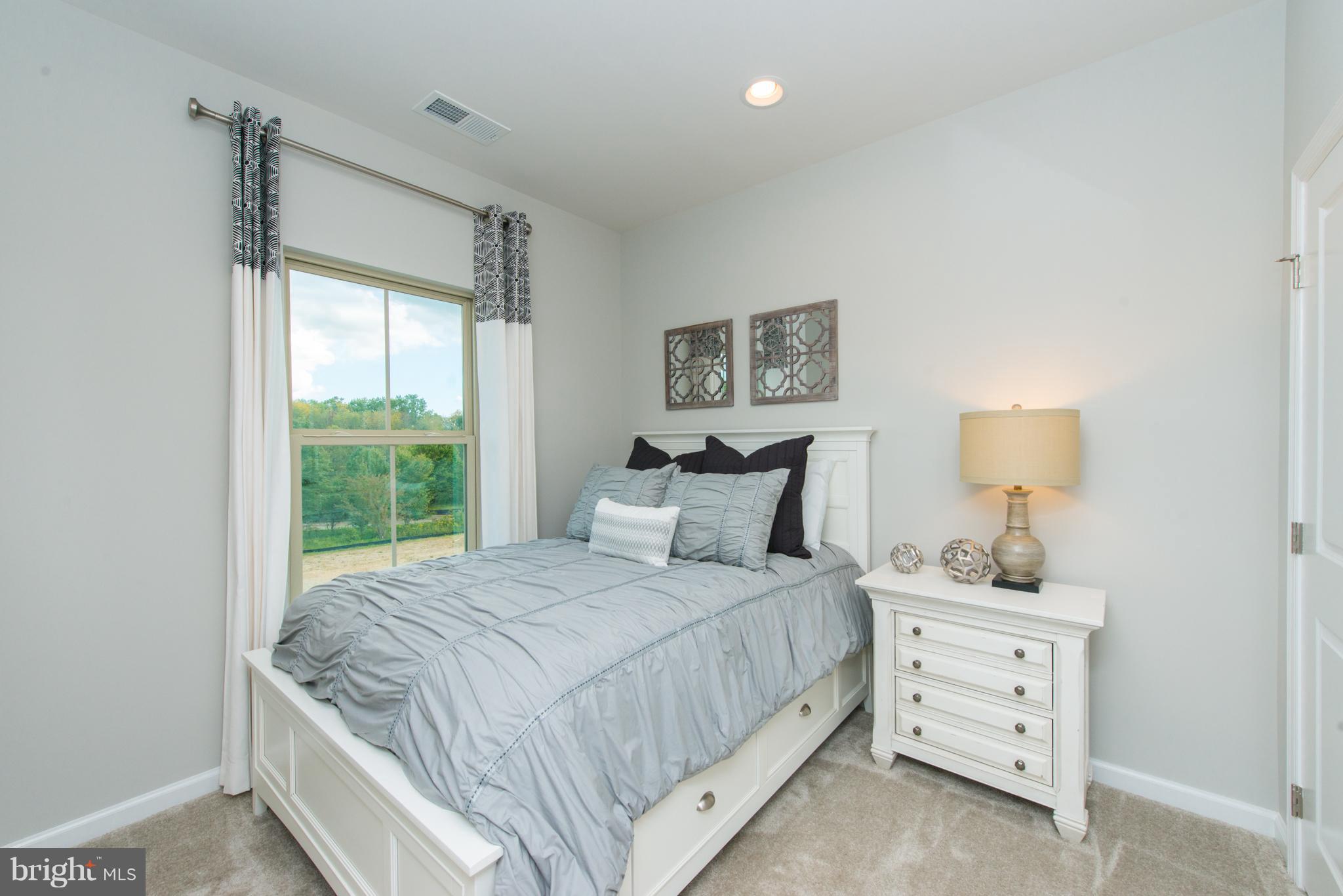 THE TOWNES AT BYNUM RUN - Residential