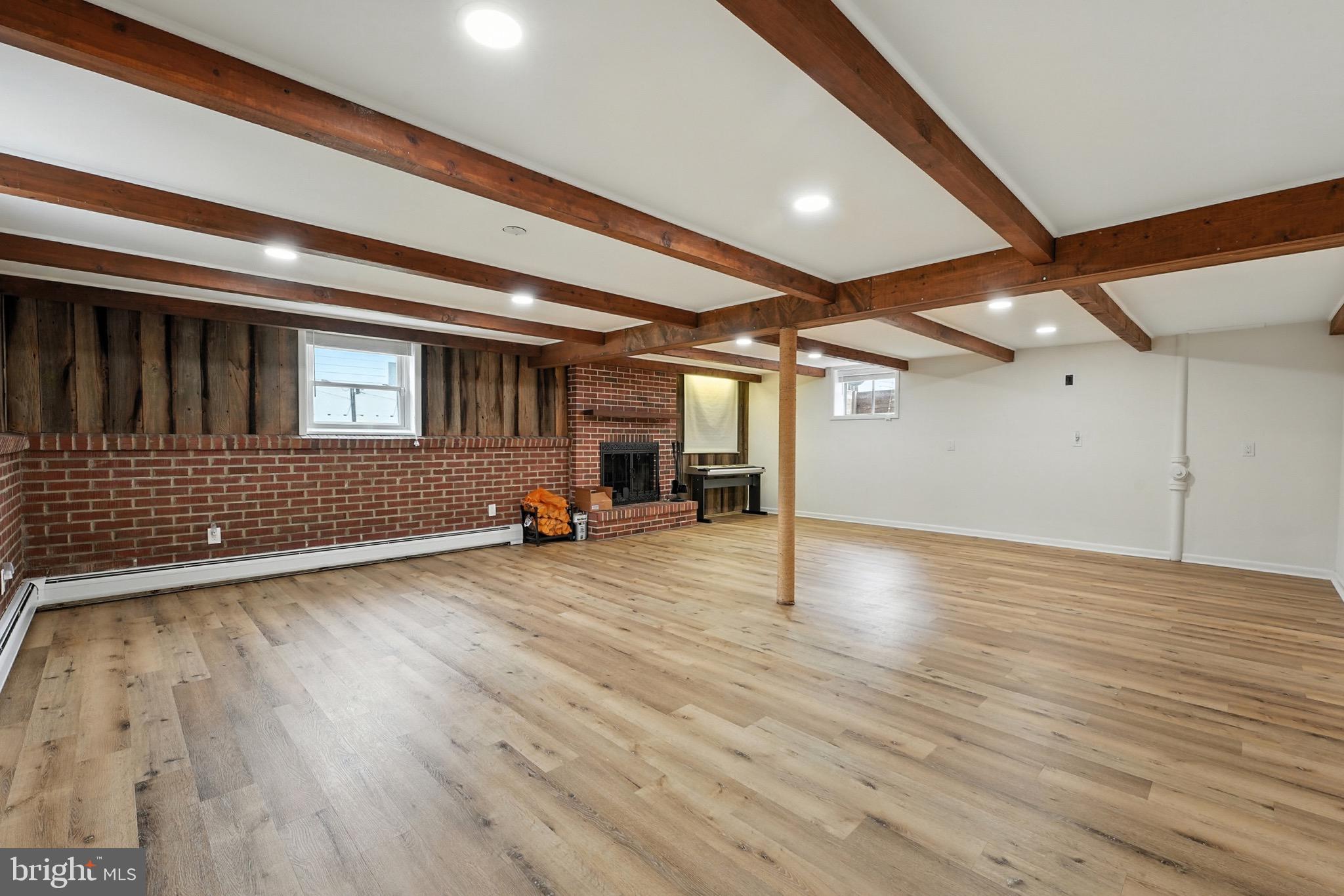 HAMMOND PARK - Residential