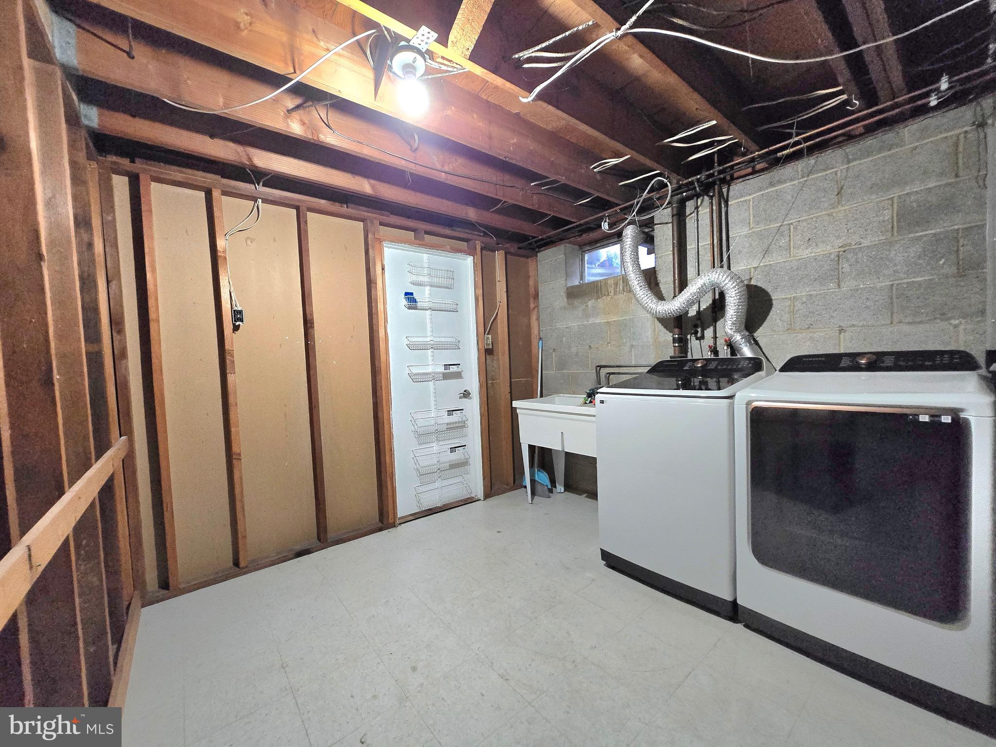 HAMMOND PARK - Residential