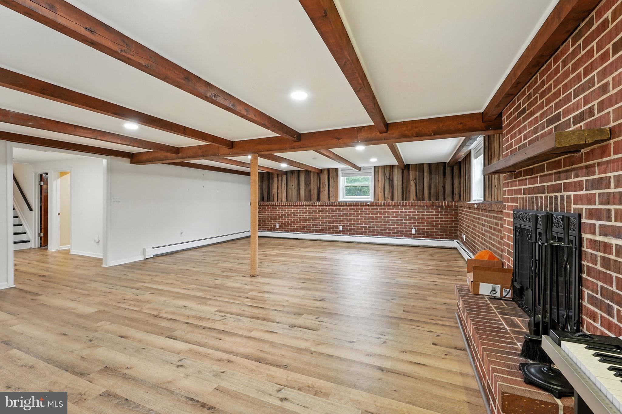 HAMMOND PARK - Residential