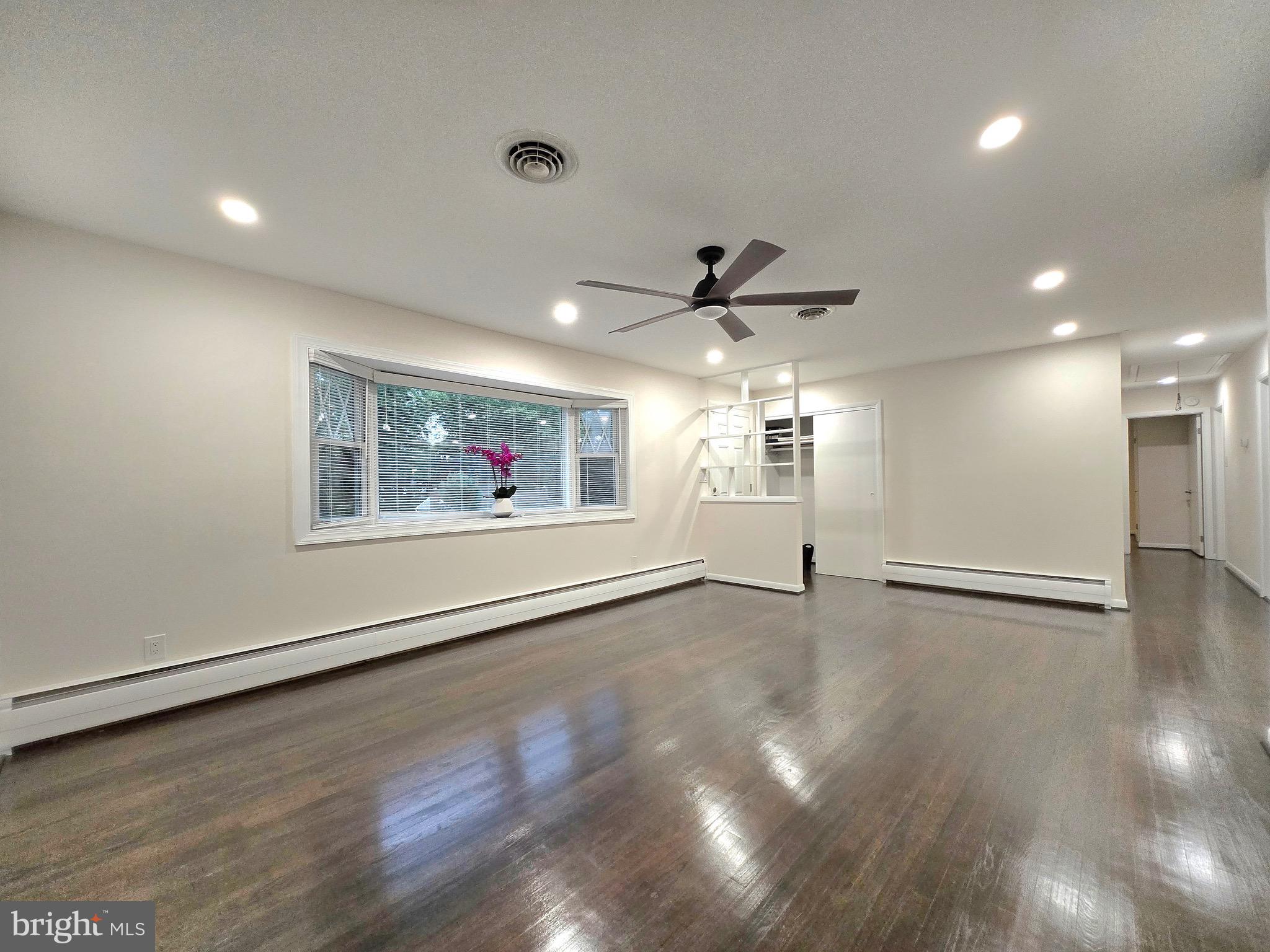 HAMMOND PARK - Residential