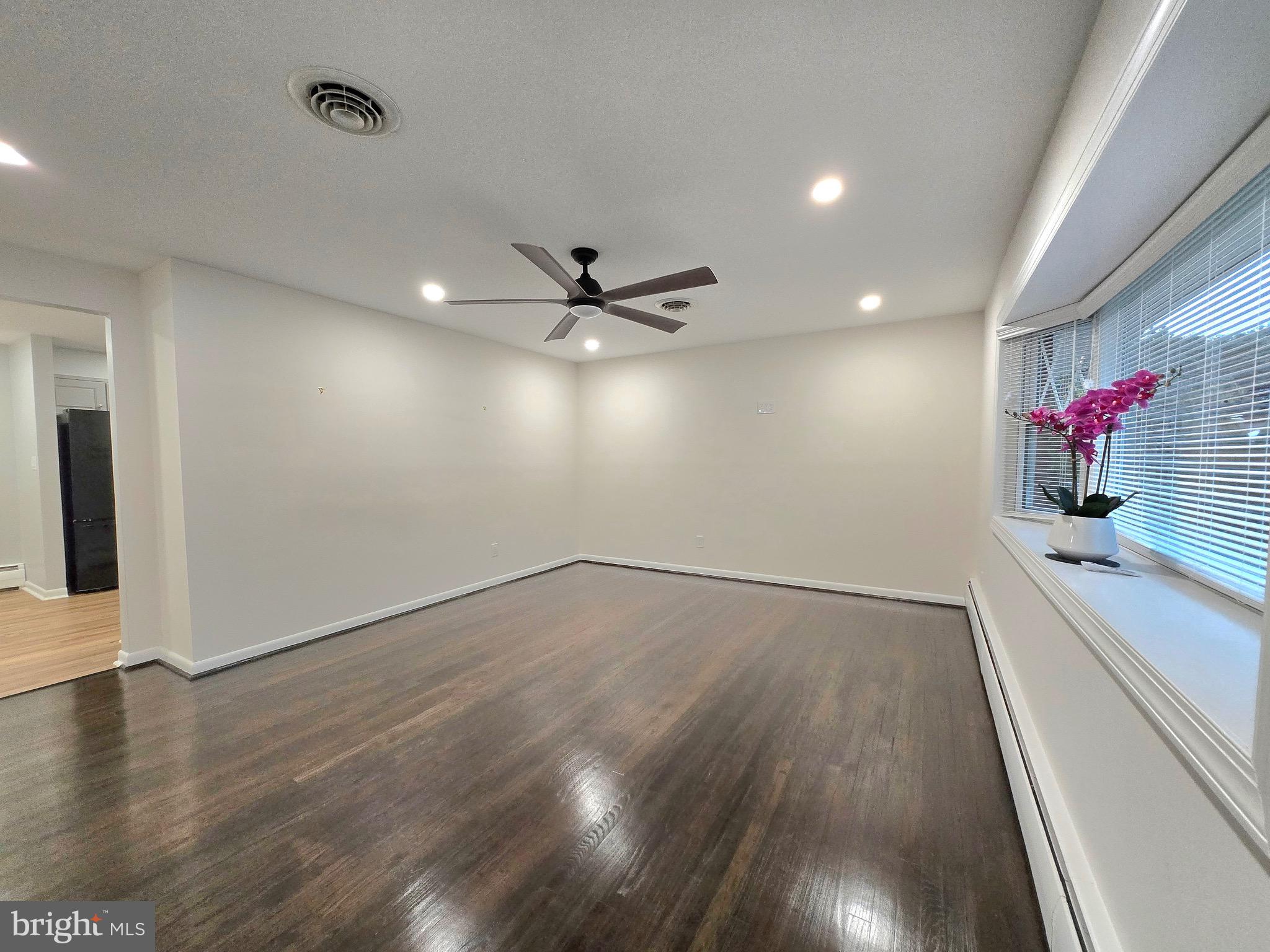 HAMMOND PARK - Residential