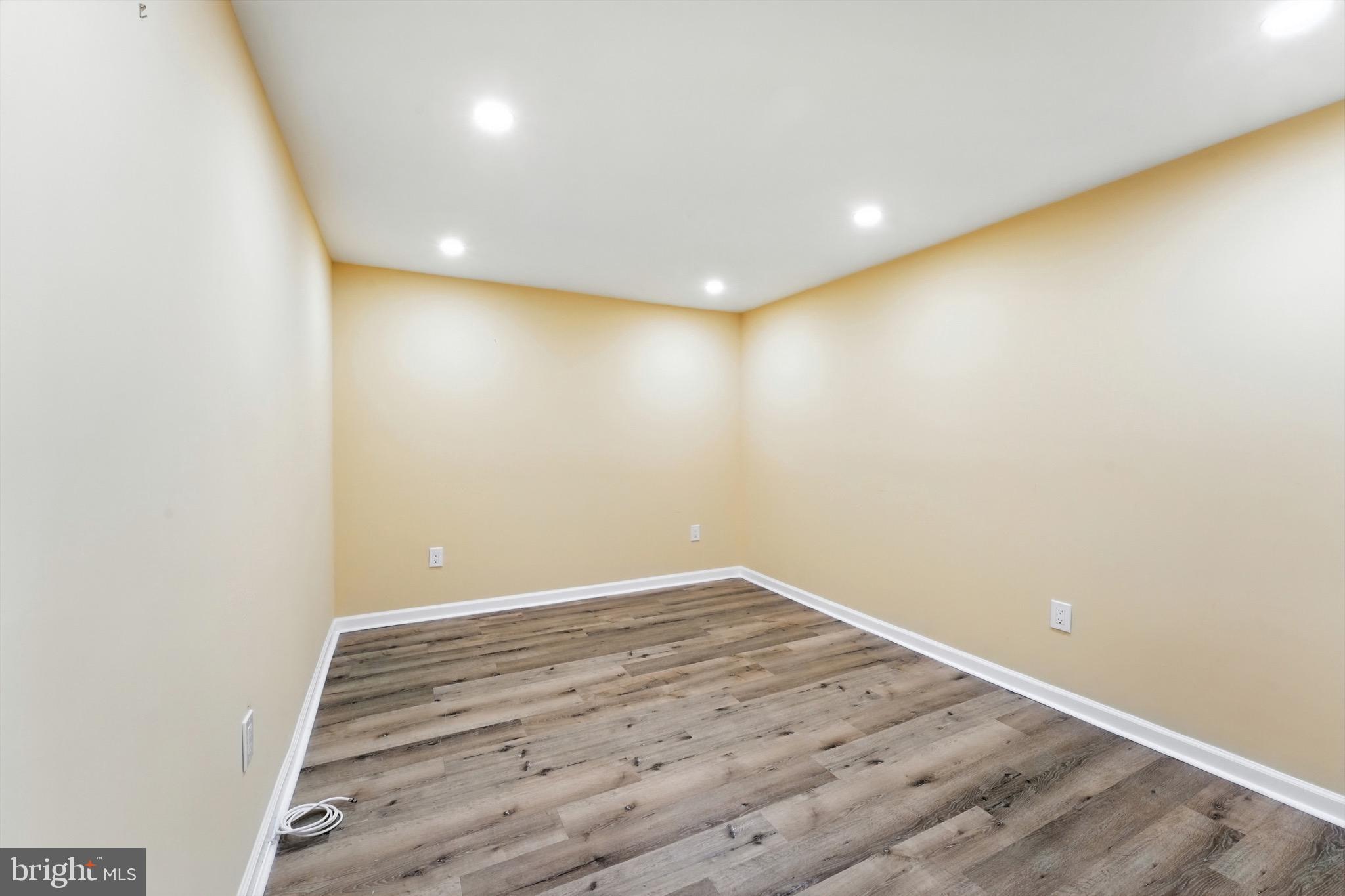 HAMMOND PARK - Residential