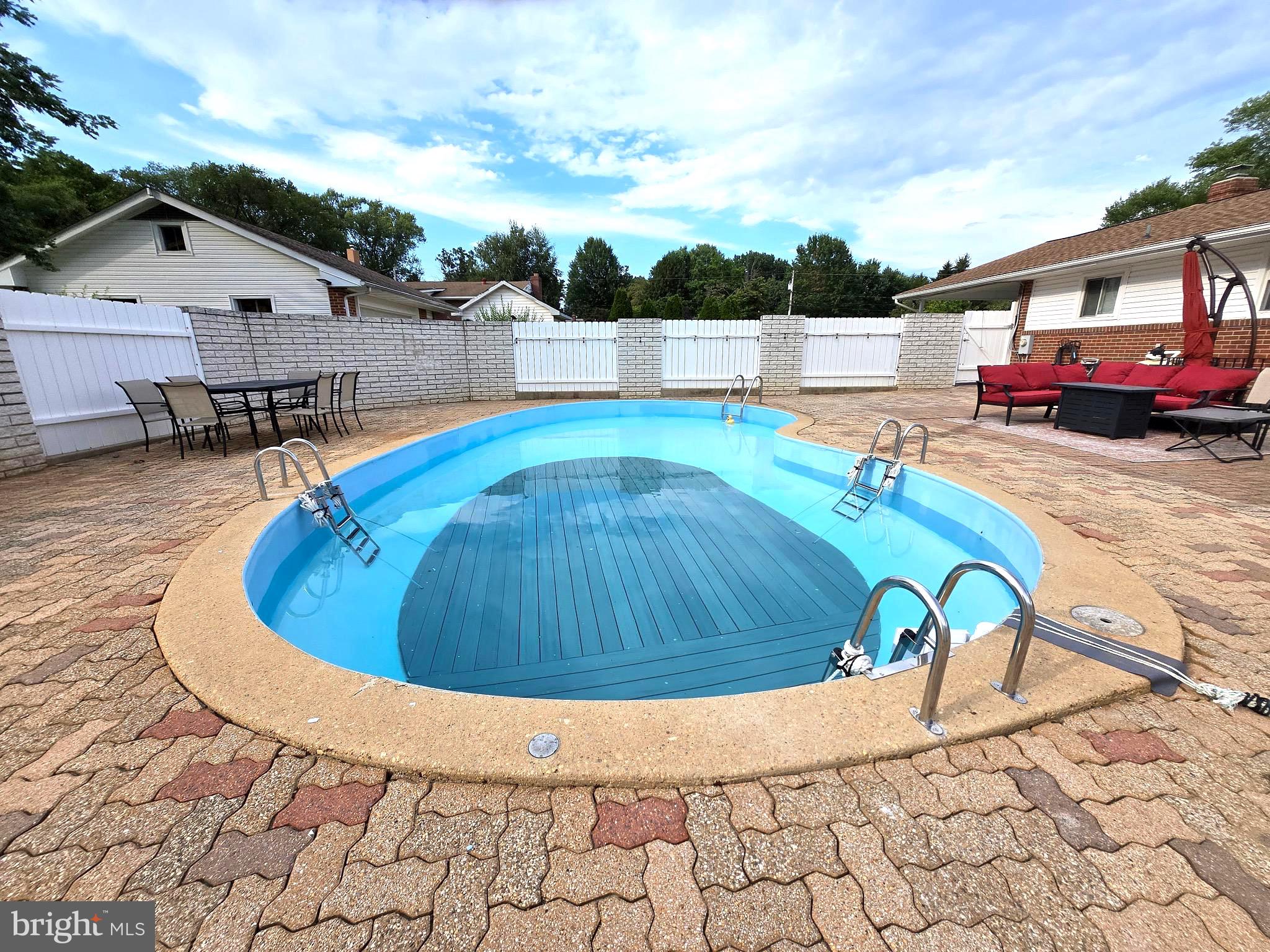 HAMMOND PARK - Residential