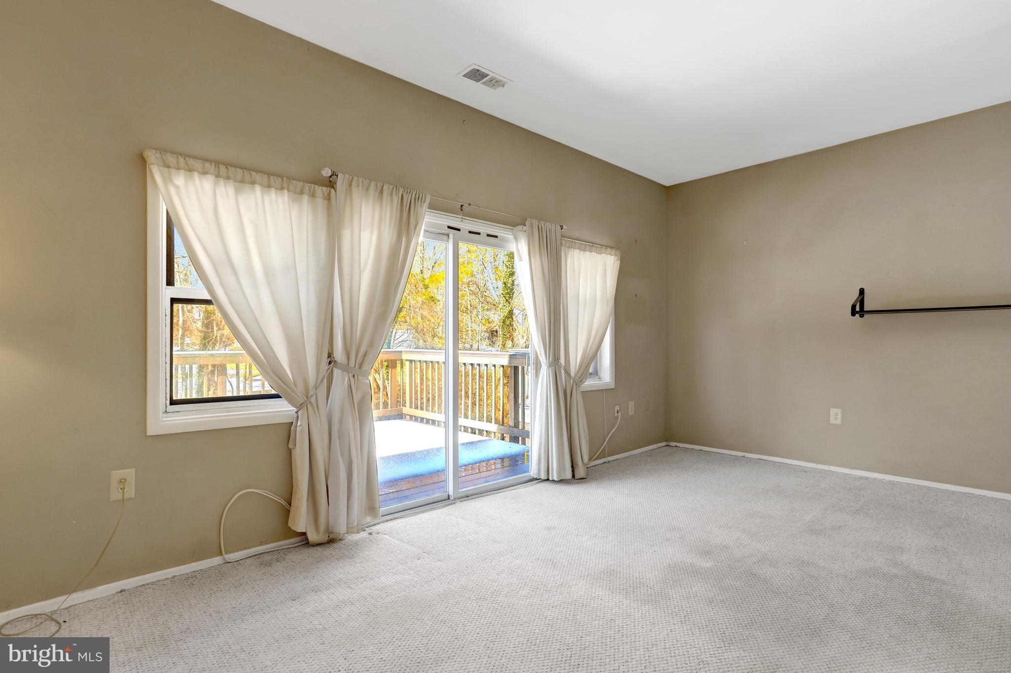 GREENFIELD FARM - Residential