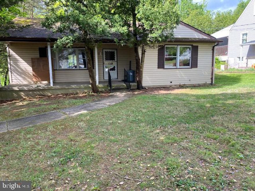 THIS 5 BR/2 BA RANCHER ON GREAT LOT AND QUIET DEAD END STREET PRESENTS A RARE OPPORTUNITY FOR  A NEW BUYER TO BUILD EQUITY!!FIRST FLOOR HAS BEEN PAINTED ,NEW KITCHEN FLOOR AND LR,HALL,AND BR FLOORS ARE REFINISHED!!SPACIOUS EAT-IN KITCHEN CAN ACCOMMODATE LARGE FAMILY GATHERINGS.
LARGE LOWER LEVEL HAS FIREPLACE ,2 BEDROOMS AND FULL BATH -PERFECT  FOR ENTERTAINMENT  , OFFICE, WORKOUT AREA, OR EXTENDED FAMILY!!
ELECTRIC HAS BEEN UPDATED TO  100 AMP SERVICE!