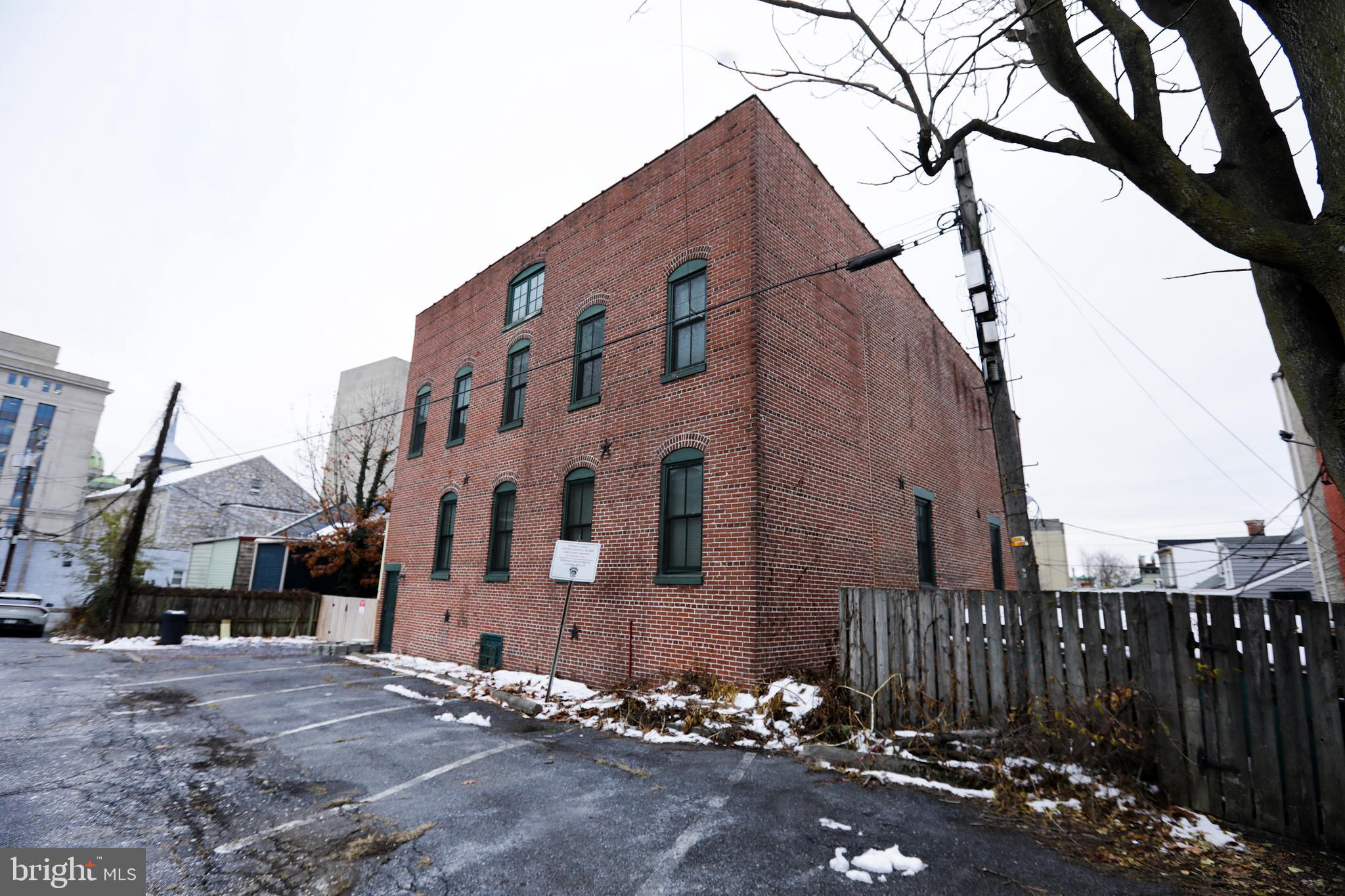 HISTORIC MIDTOWN - Commercial Sale