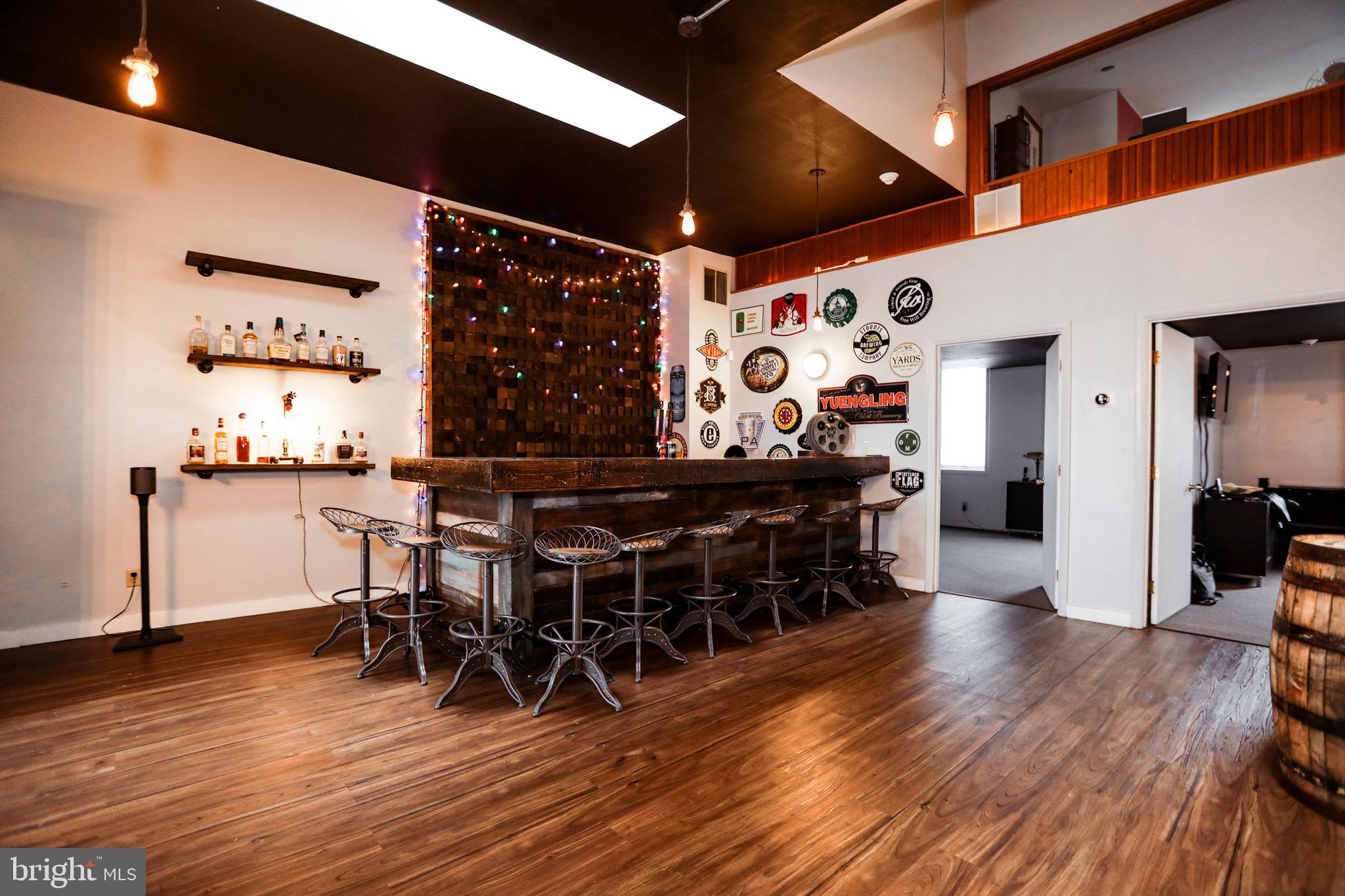 HISTORIC MIDTOWN - Commercial Sale