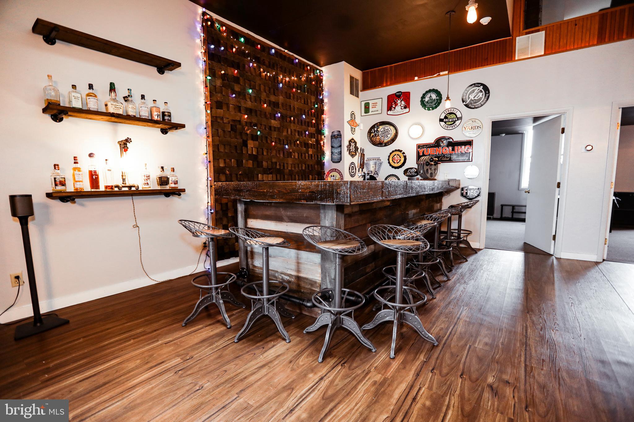 HISTORIC MIDTOWN - Commercial Sale