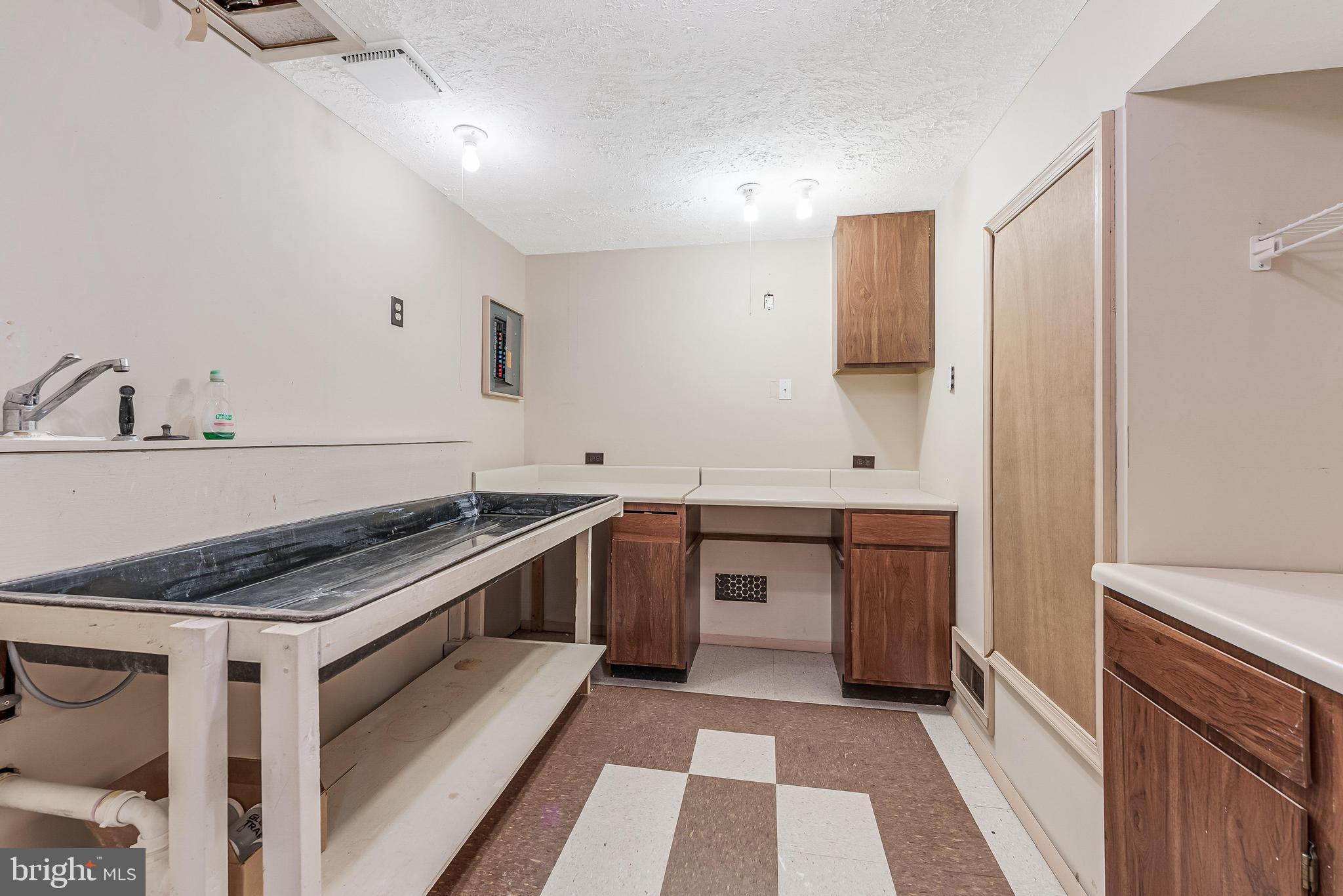 MONTEREY ESTATES - Residential