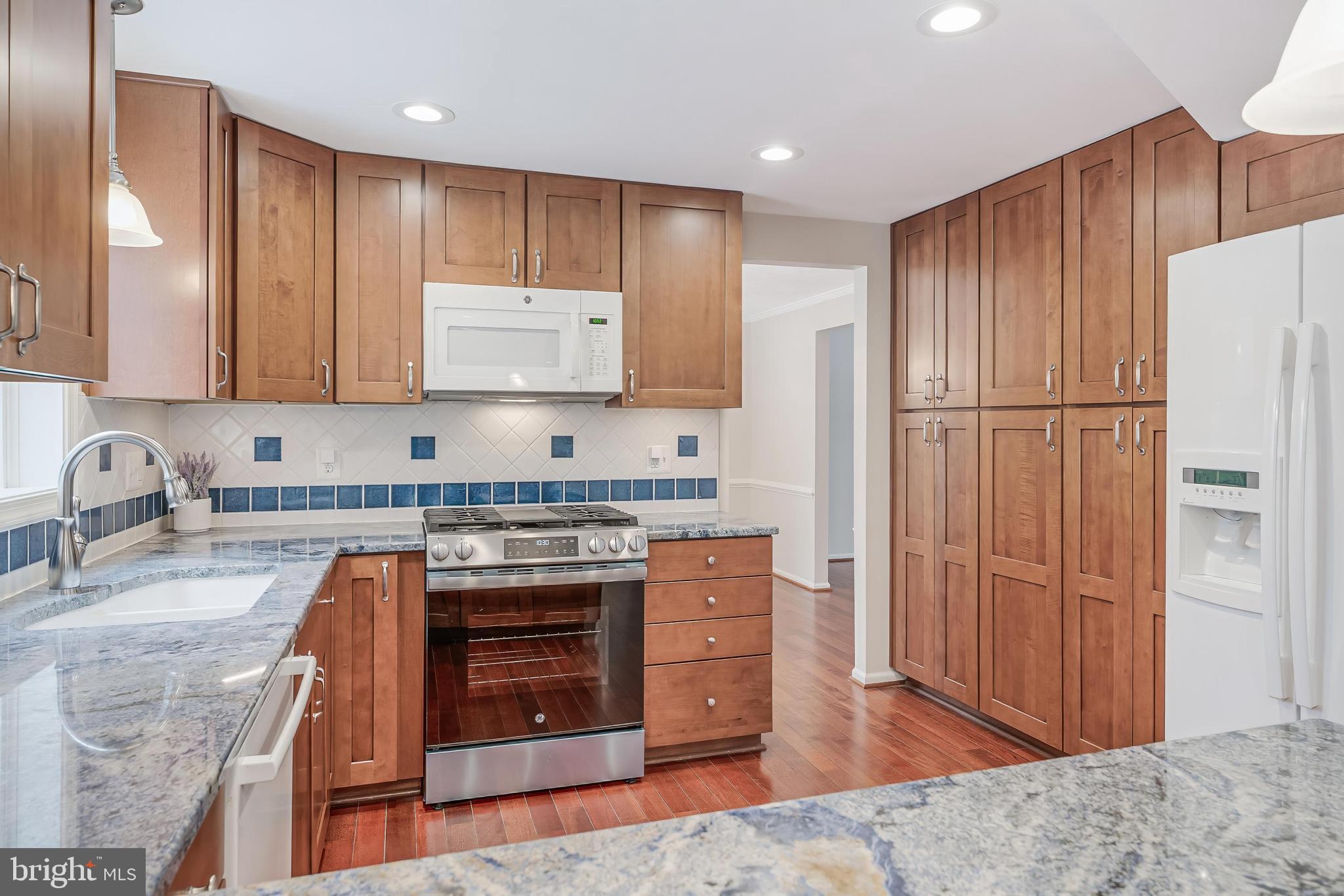 MONTEREY ESTATES - Residential