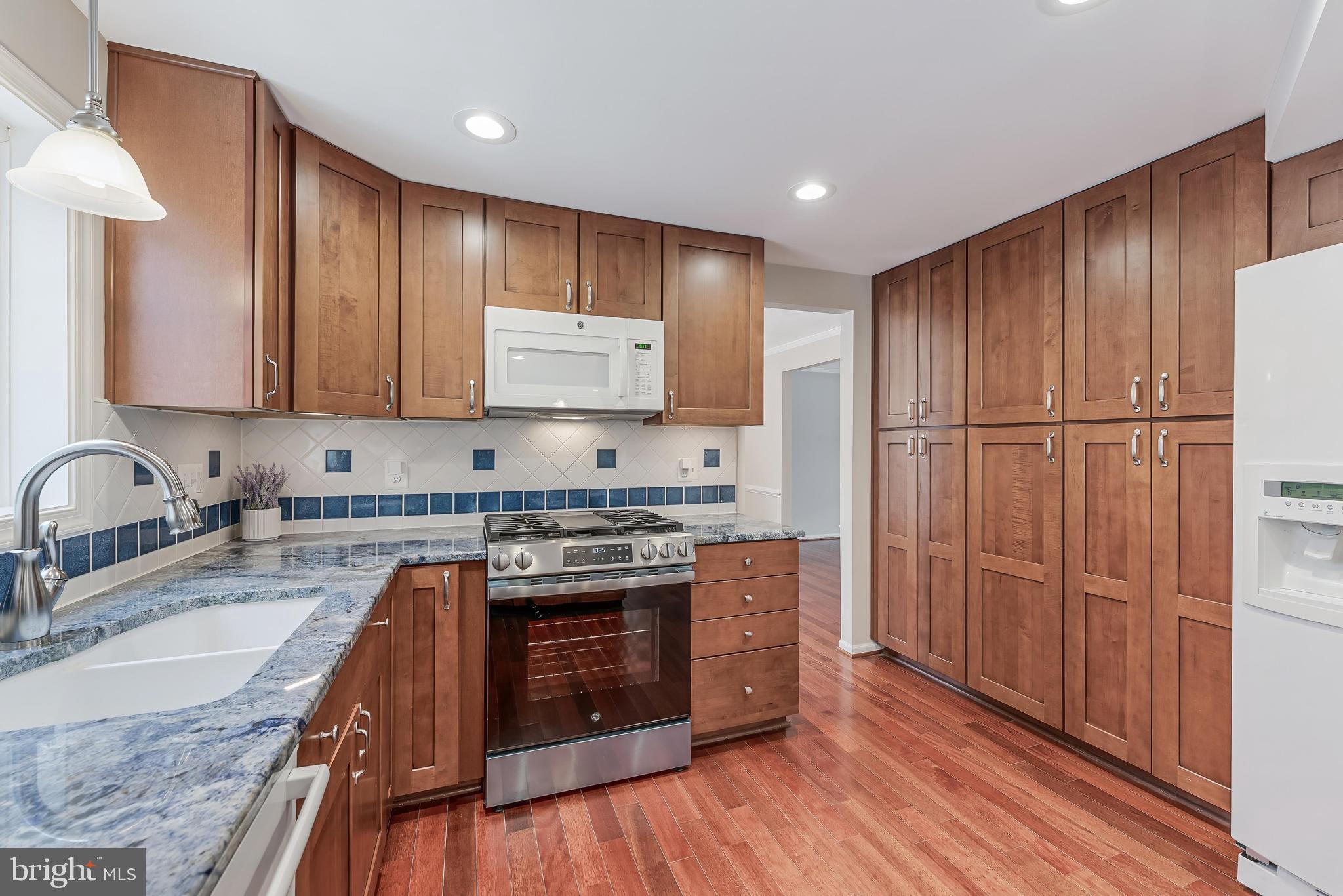 MONTEREY ESTATES - Residential