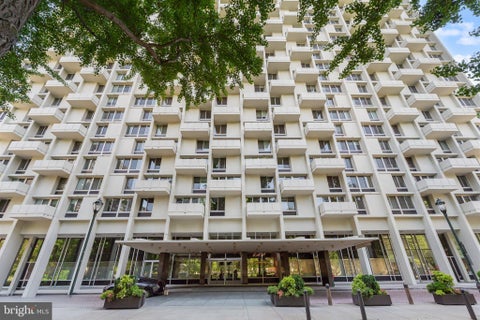 Condo For Sale - 604 S Washington Square #2108<br/> PHILADELPHIA, PA 19106