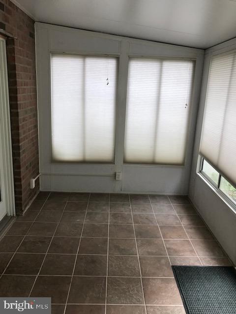 FOX CHASE - Residential