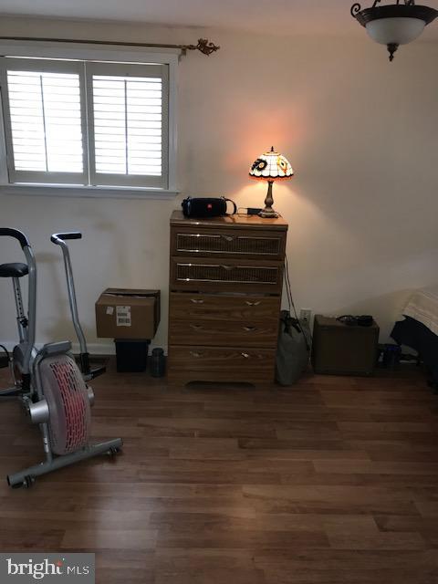 FOX CHASE - Residential